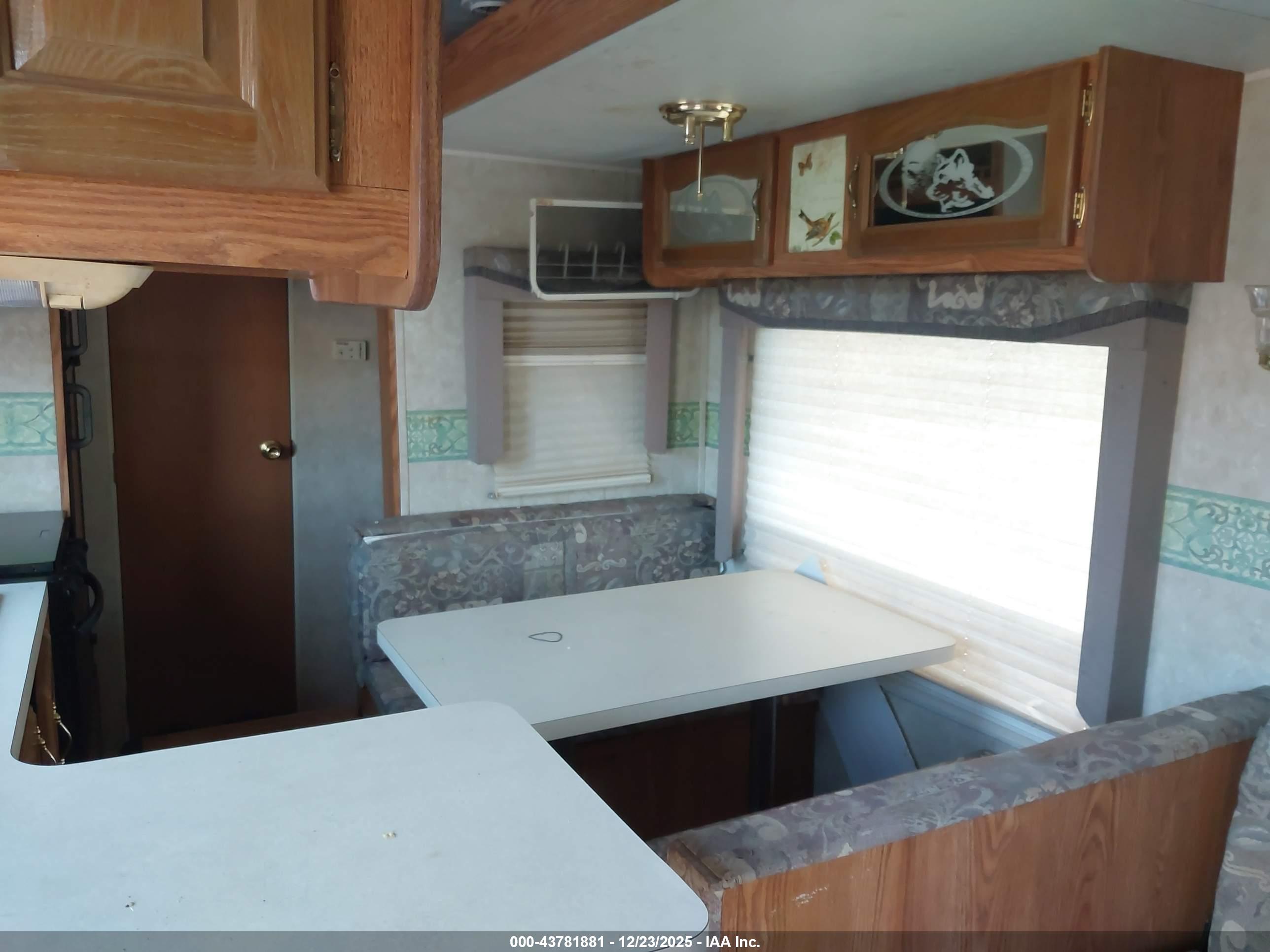 CHEROKEE 27Q image 8