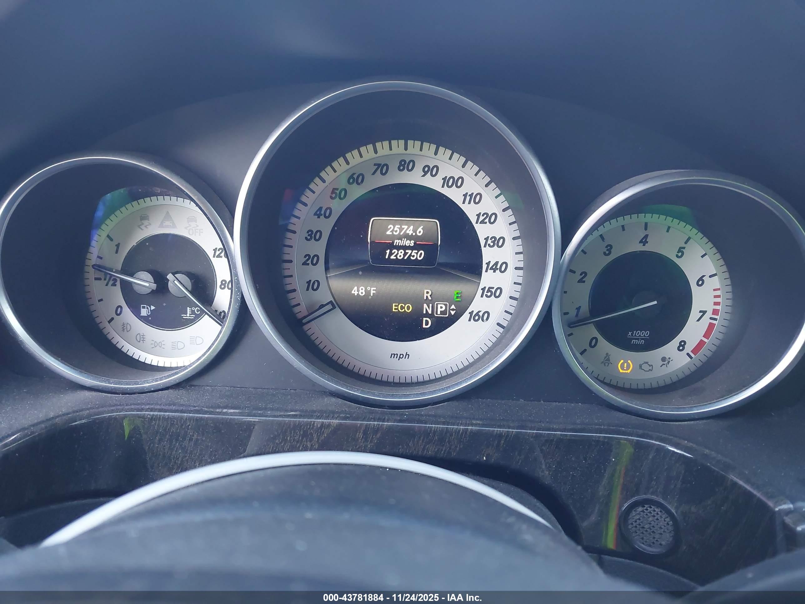 MERCEDES-BENZ E image 7