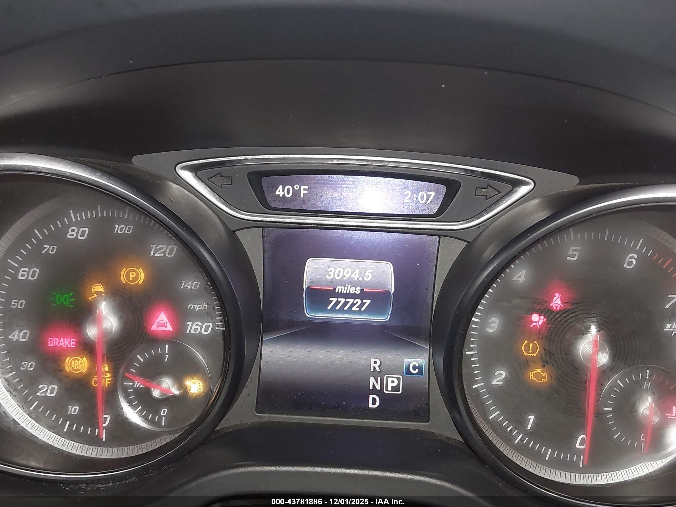 MERCEDES-BENZ GLA image 7