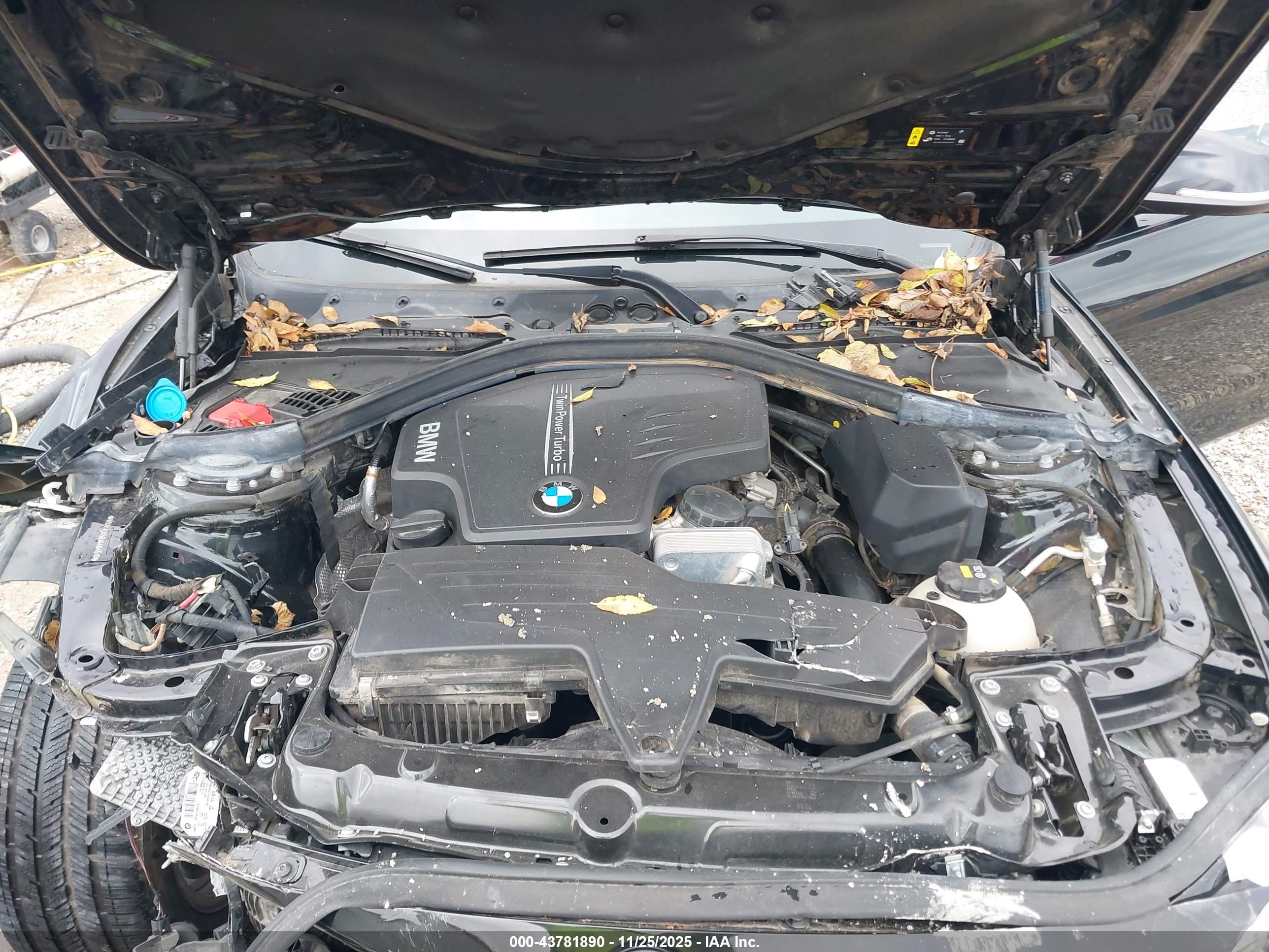 BMW 320I image 10