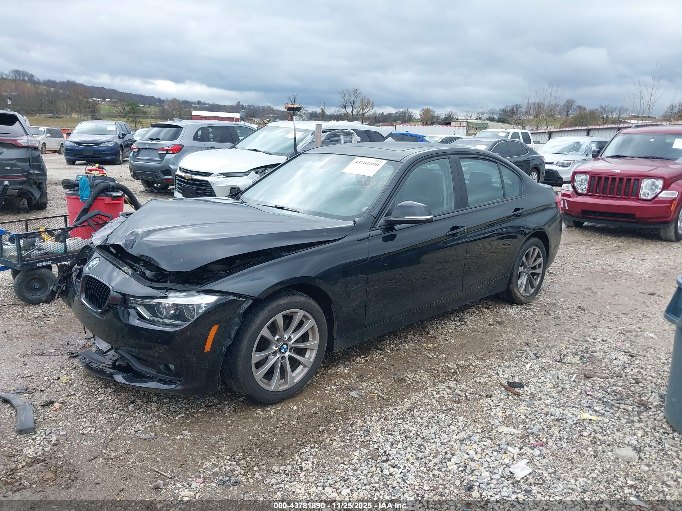 BMW 320I image 2