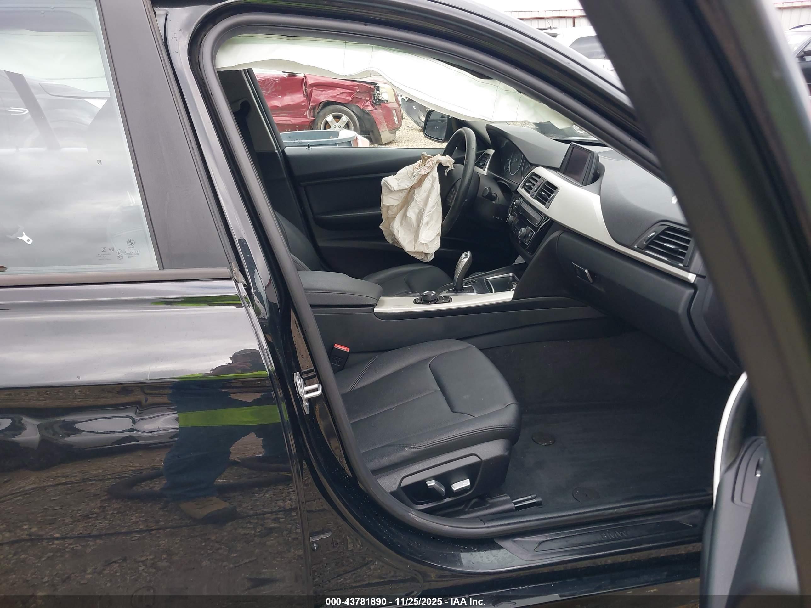 BMW 320I image 5