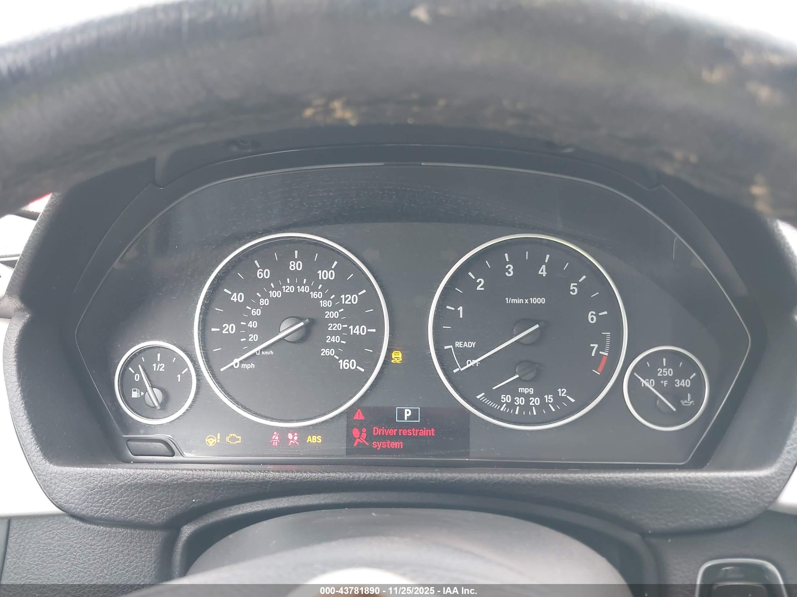 BMW 320I image 7