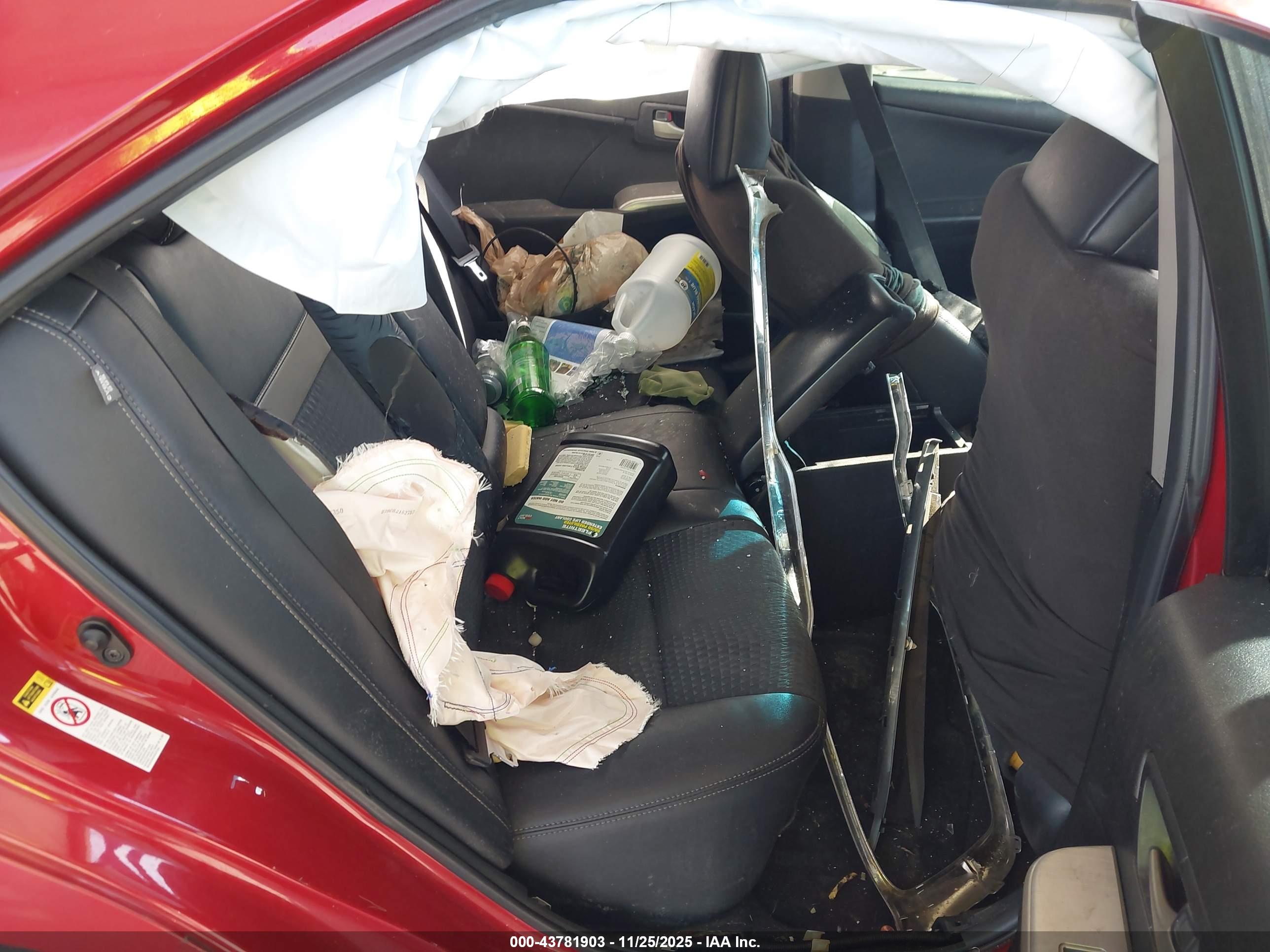TOYOTA CAMRY image 8