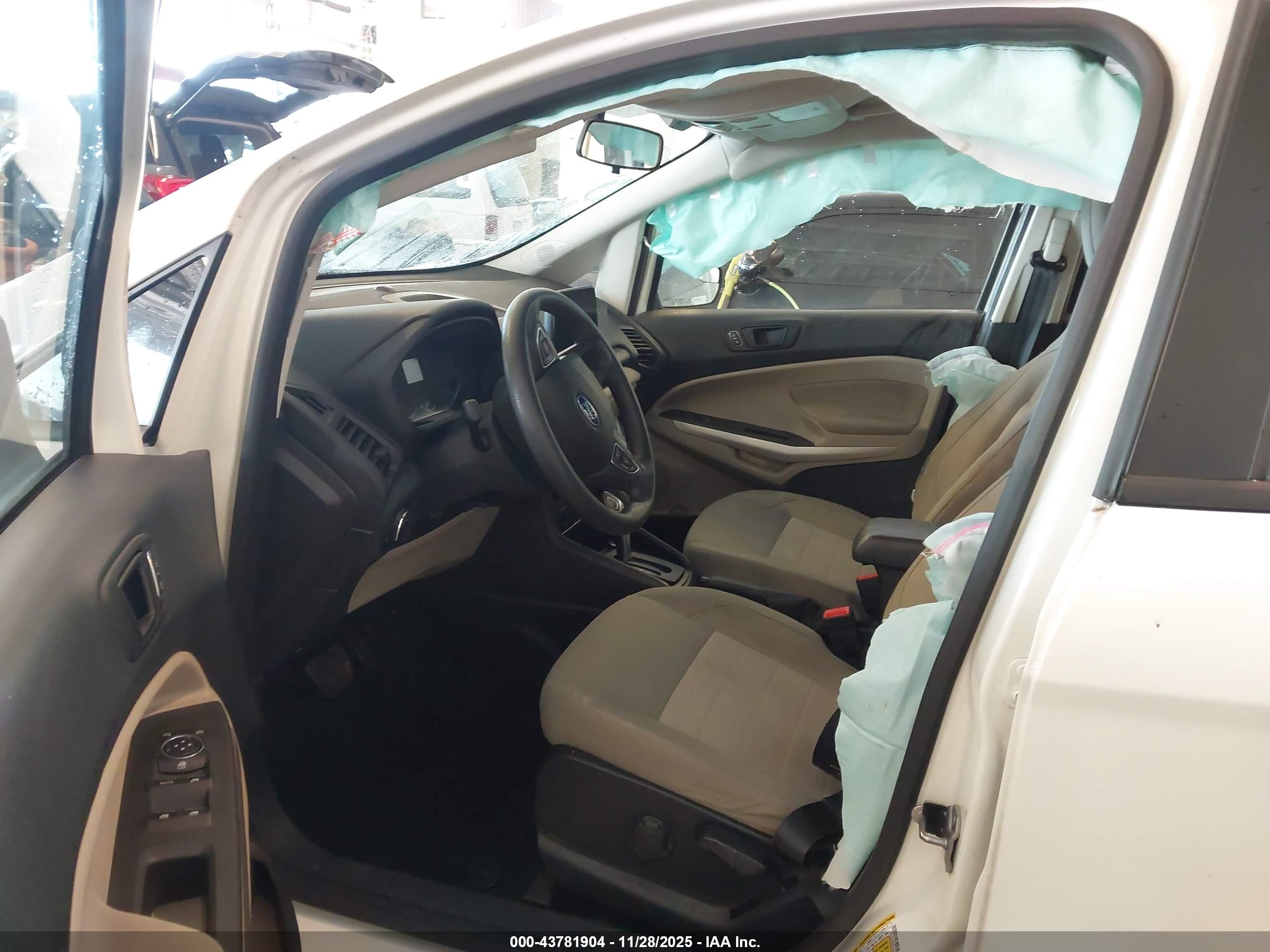 FORD ECOSPORT image 5