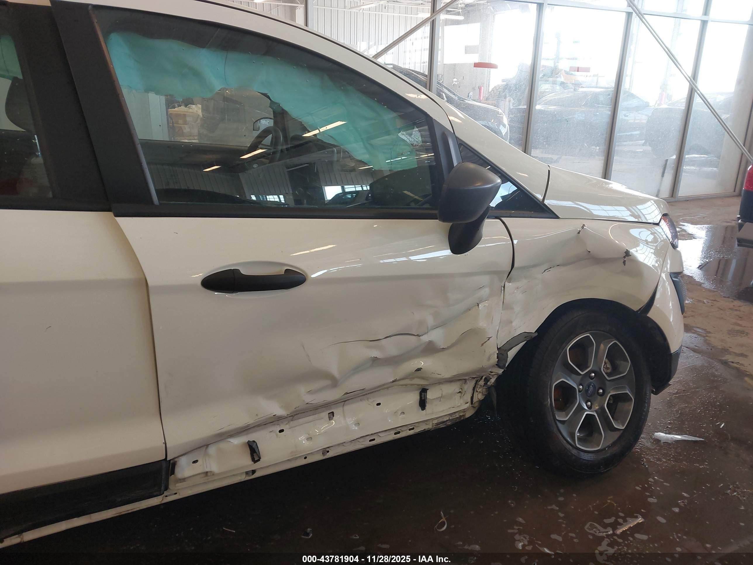 FORD ECOSPORT image 6