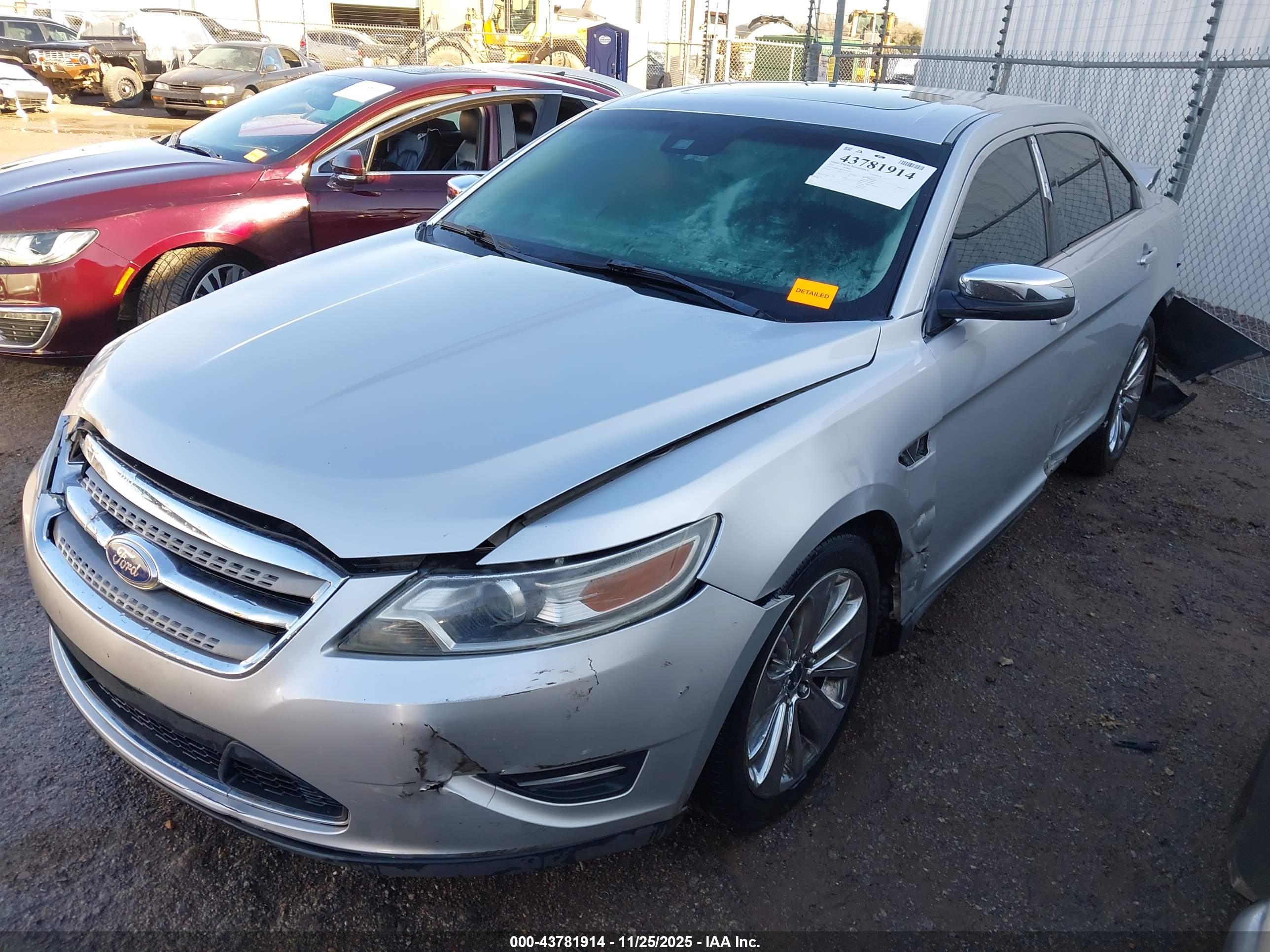 FORD TAURUS image 2