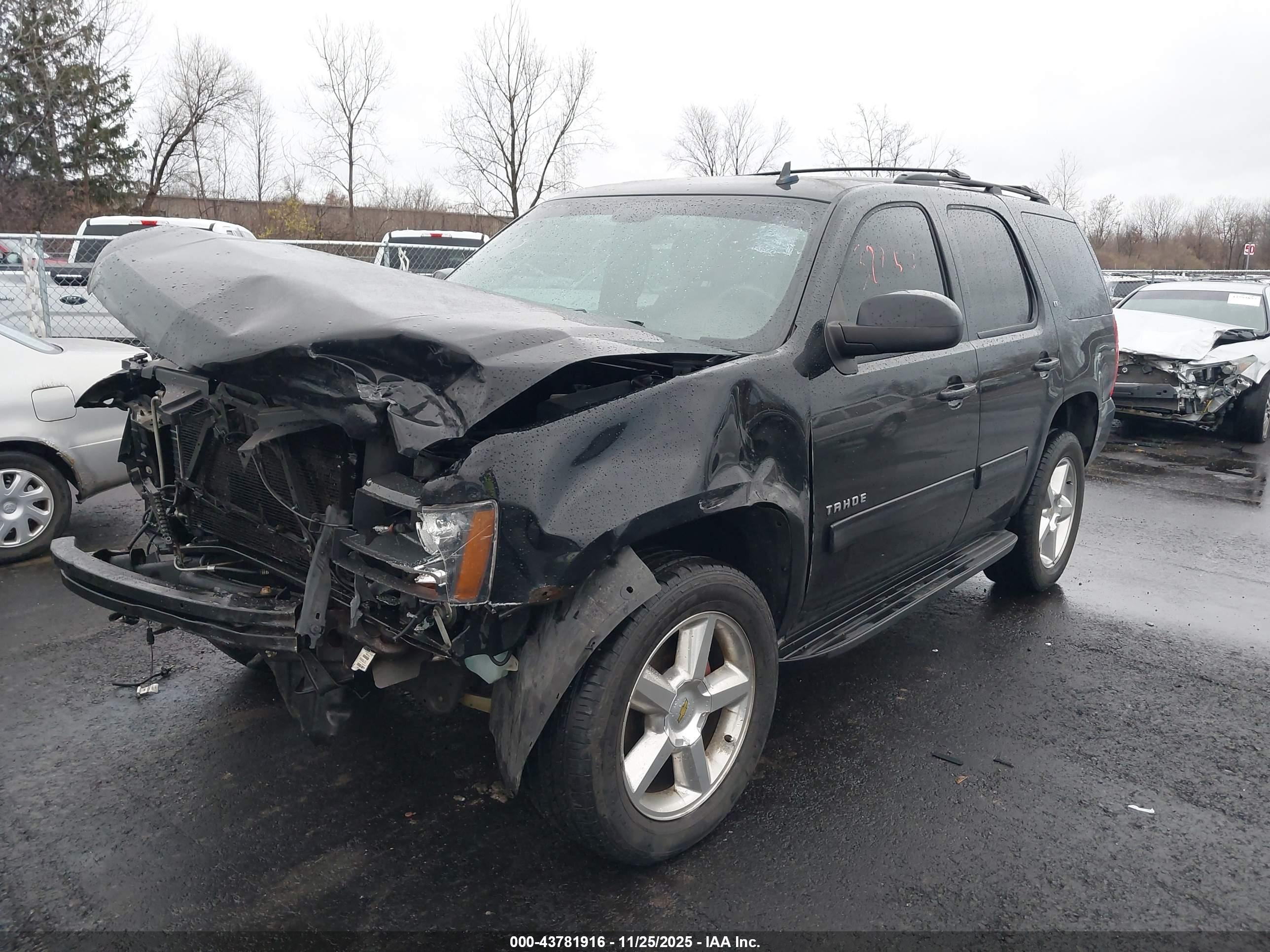 CHEVROLET TAHOE image 2
