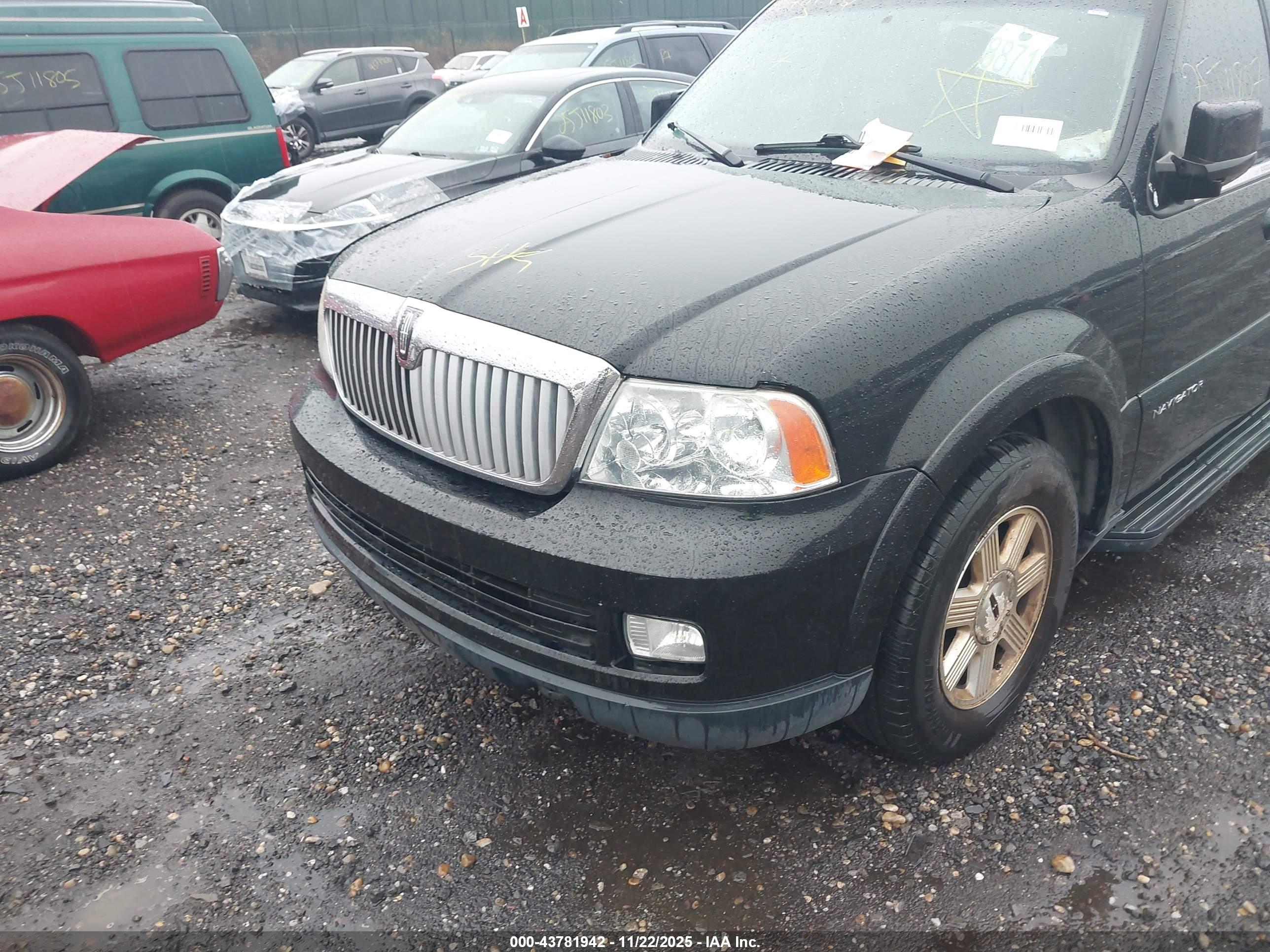 LINCOLN NAVIGATOR image 6