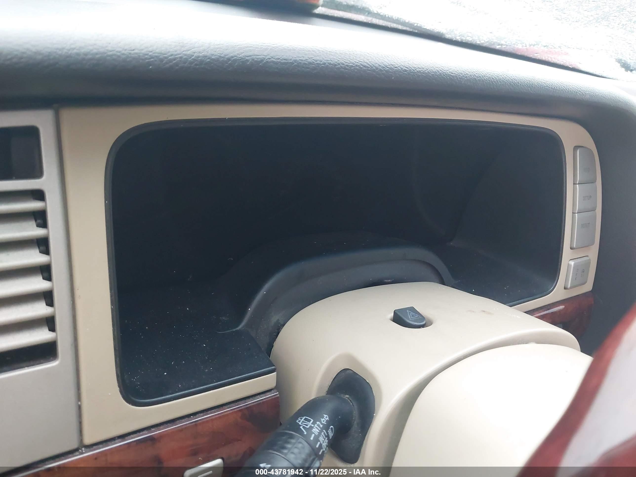 LINCOLN NAVIGATOR image 7