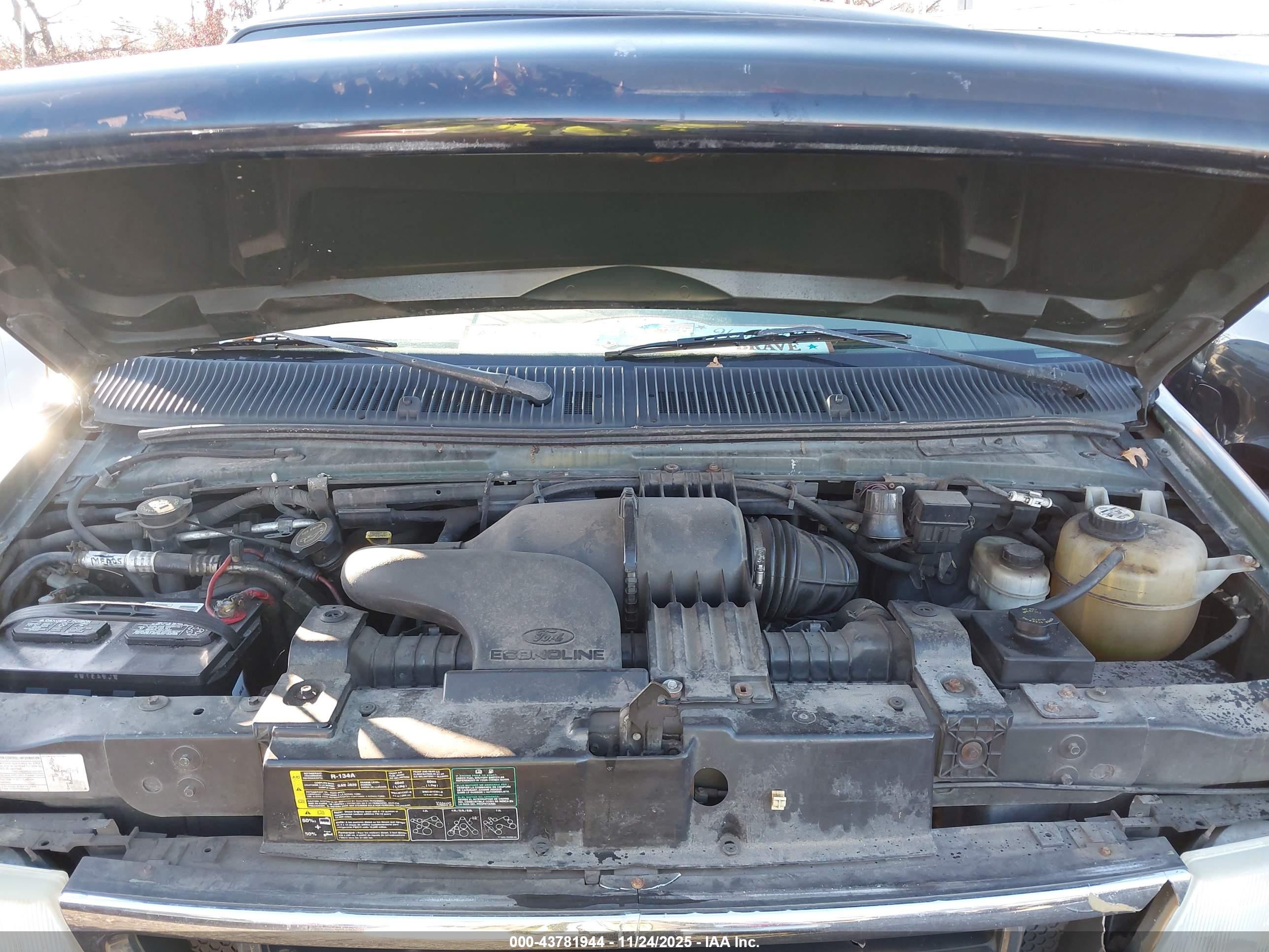 FORD E-350 image 10