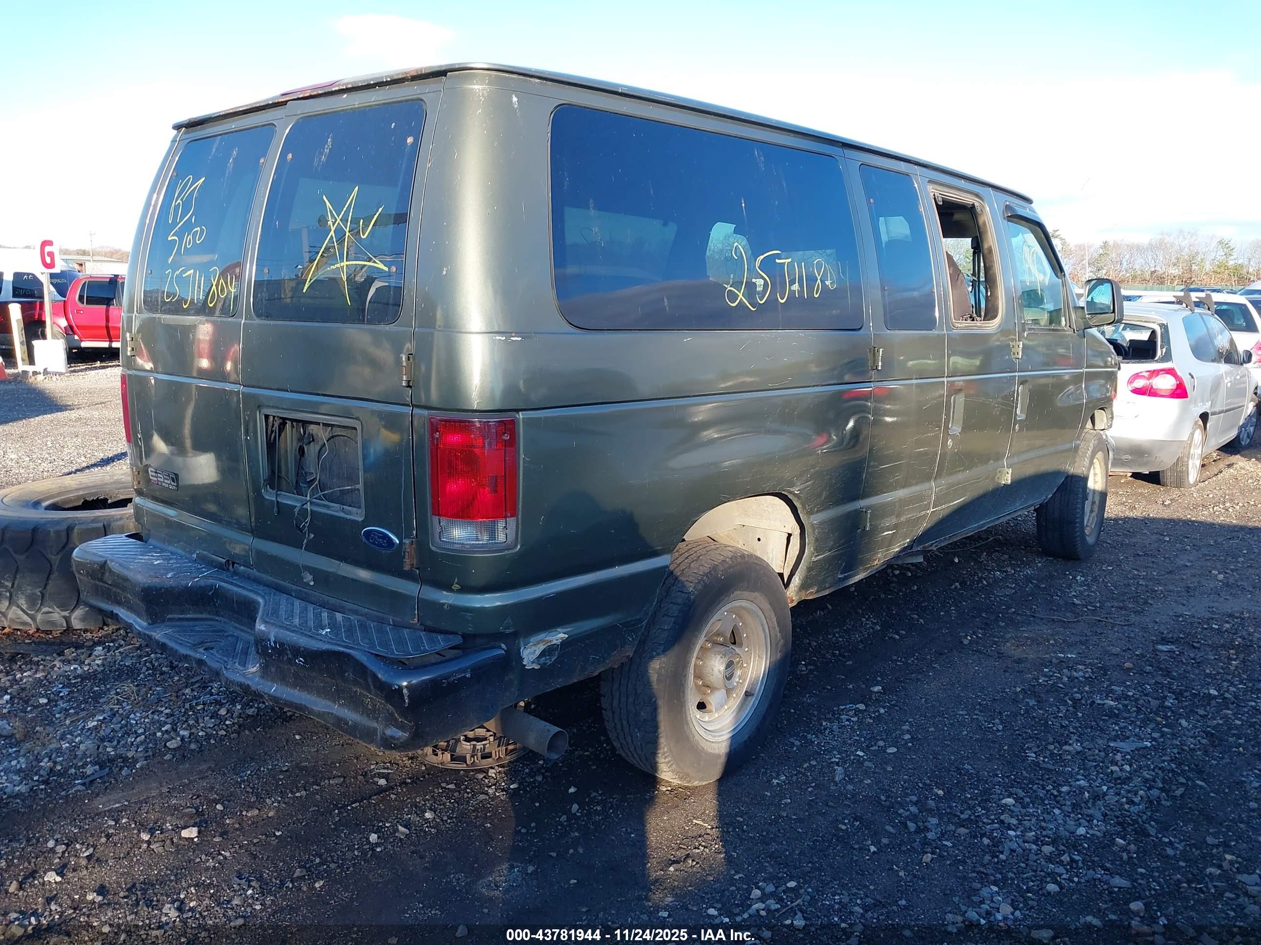 FORD E-350 image 4