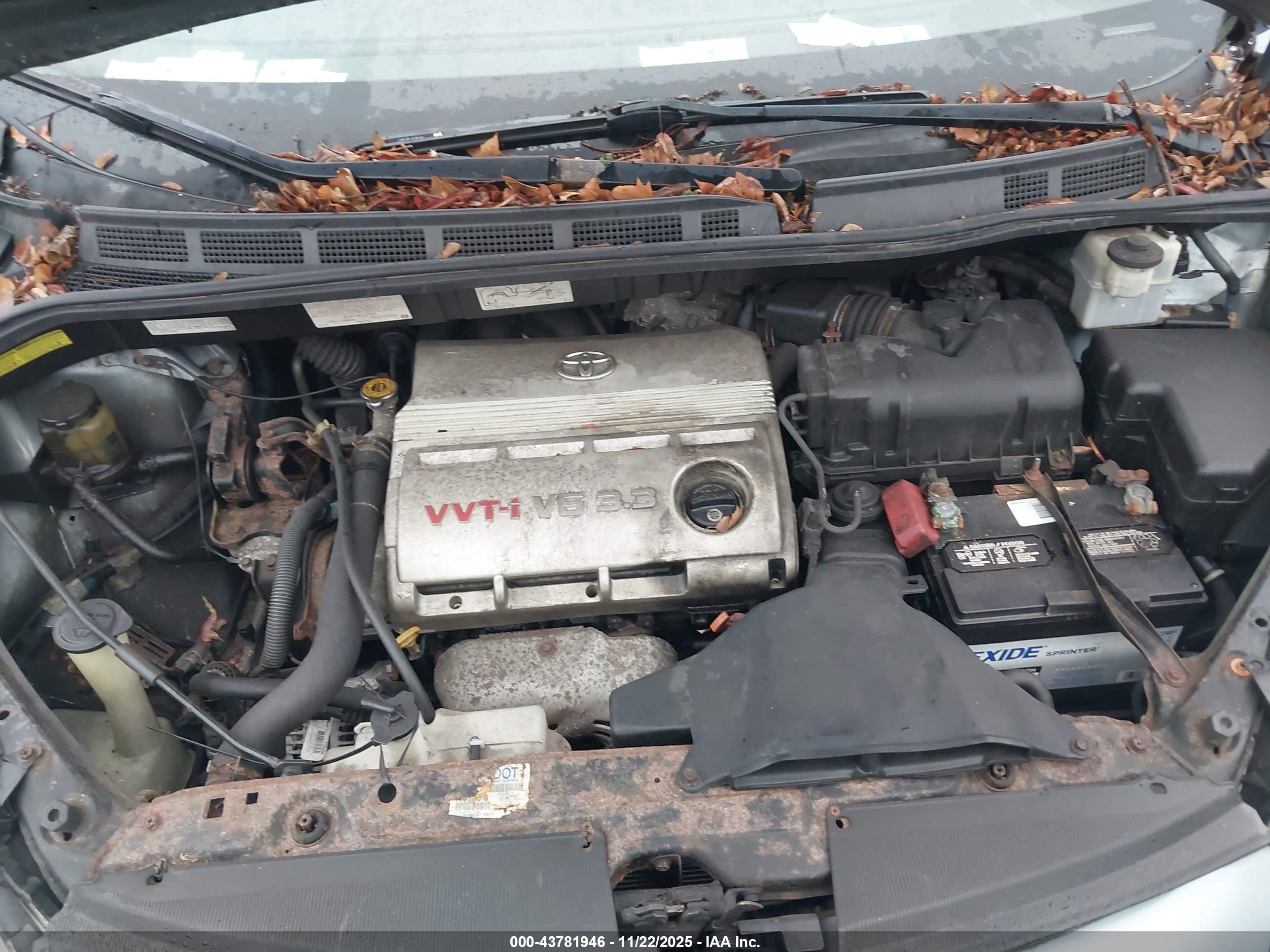 TOYOTA SIENNA image 10