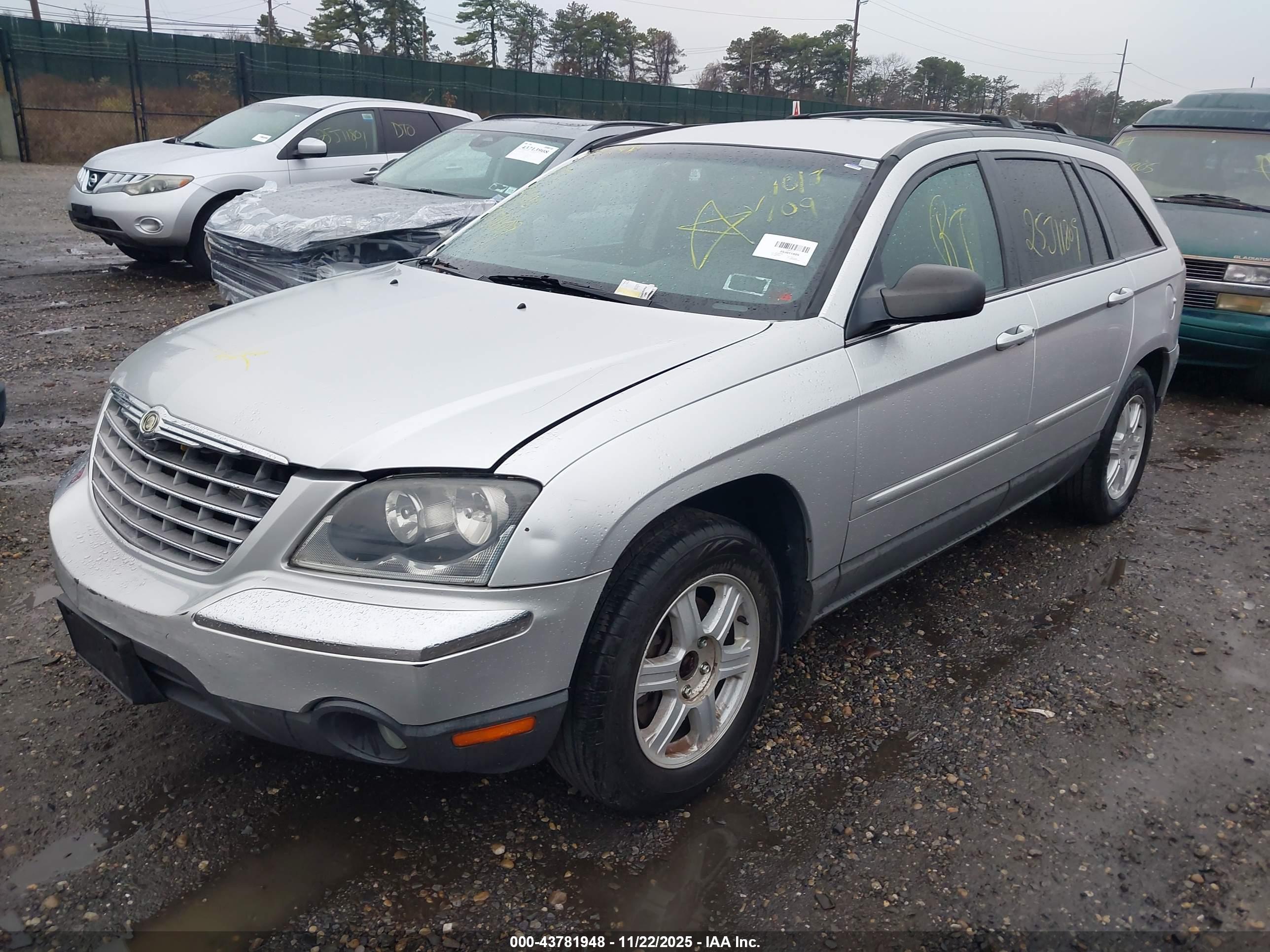 CHRYSLER PACIFICA image 2
