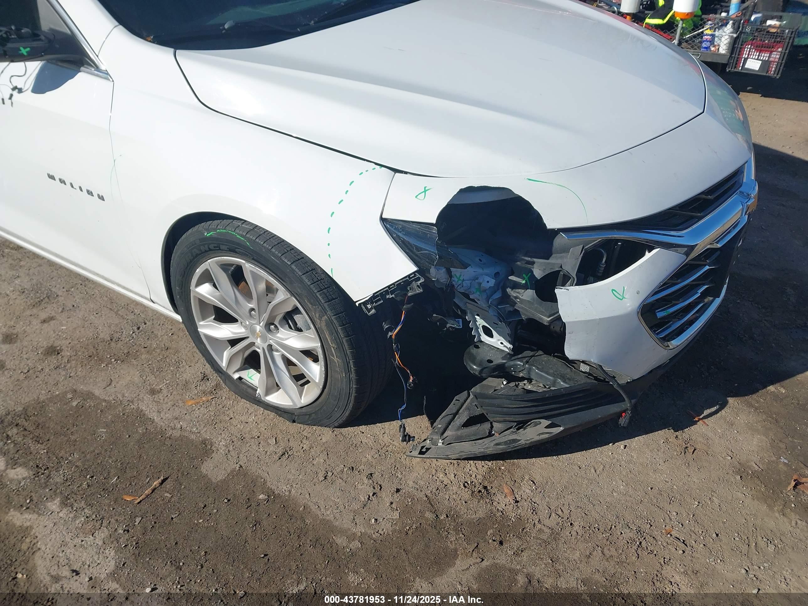 CHEVROLET MALIBU image 6