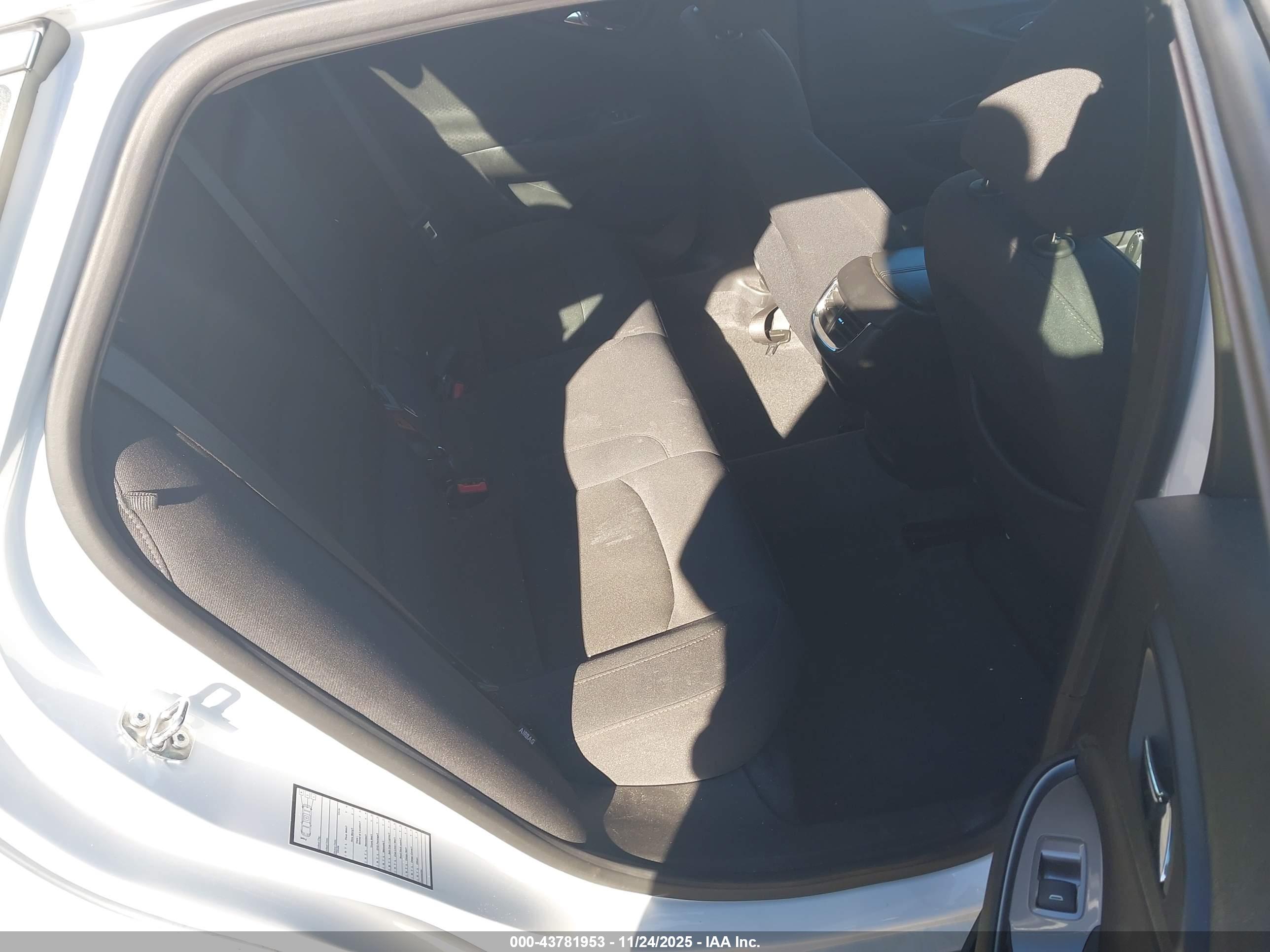 CHEVROLET MALIBU image 8