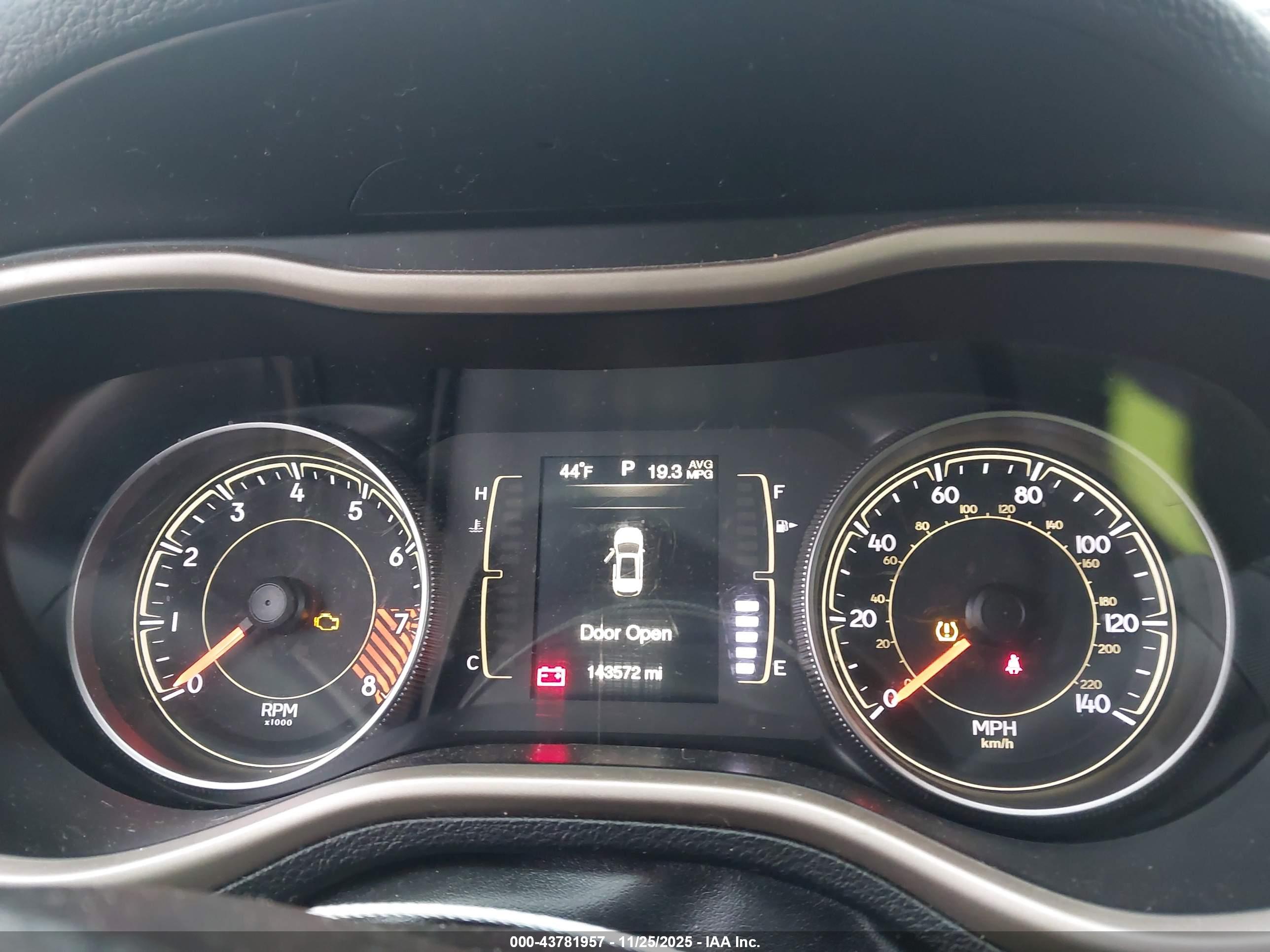 JEEP CHEROKEE image 7