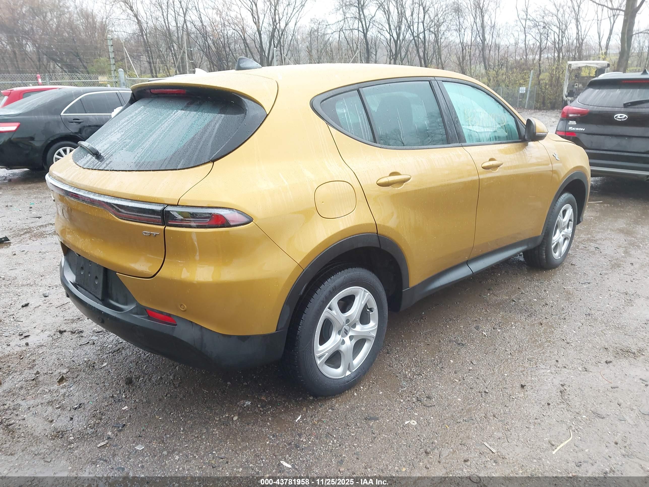 DODGE HORNET image 4