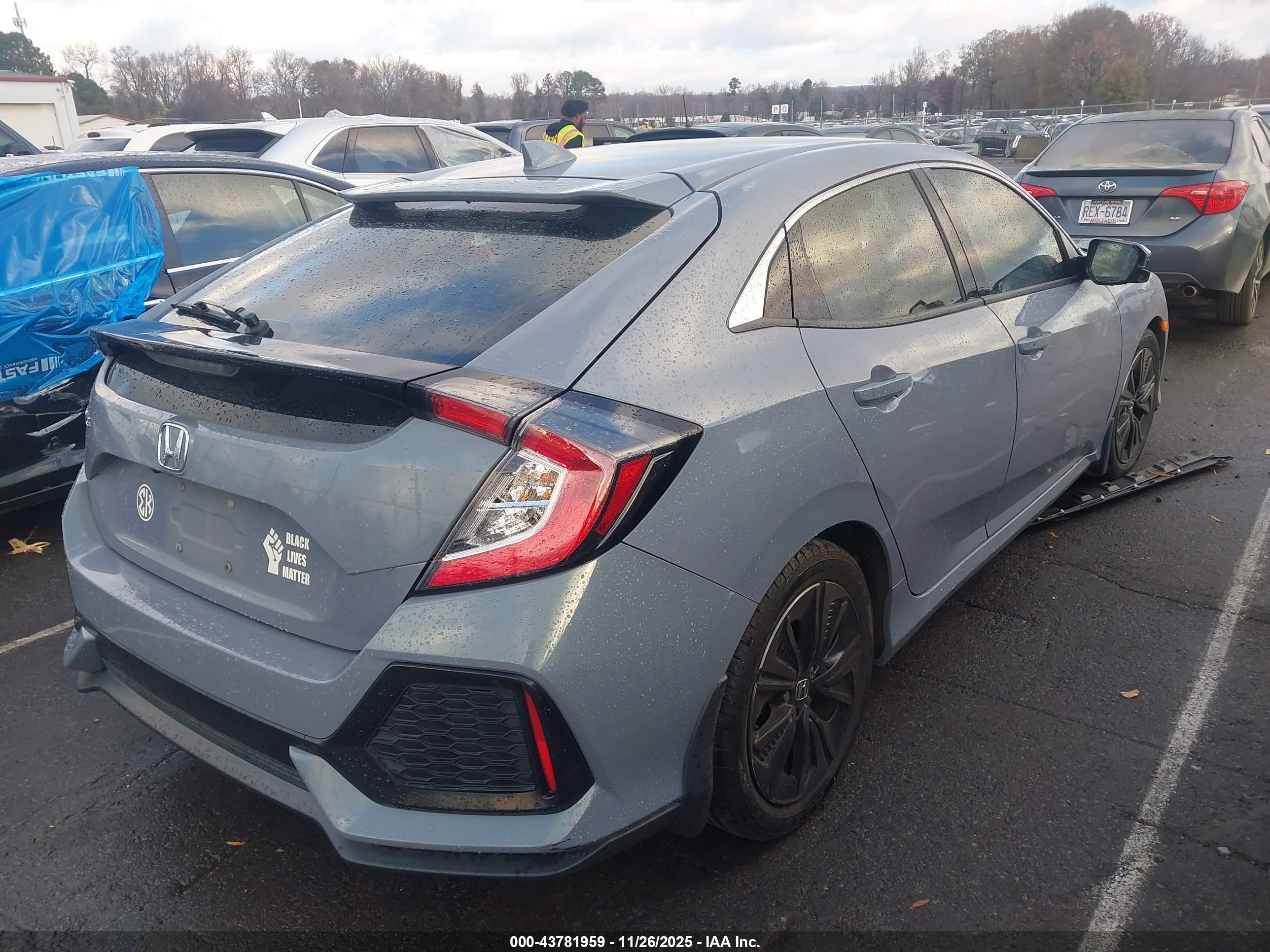 HONDA CIVIC image 4