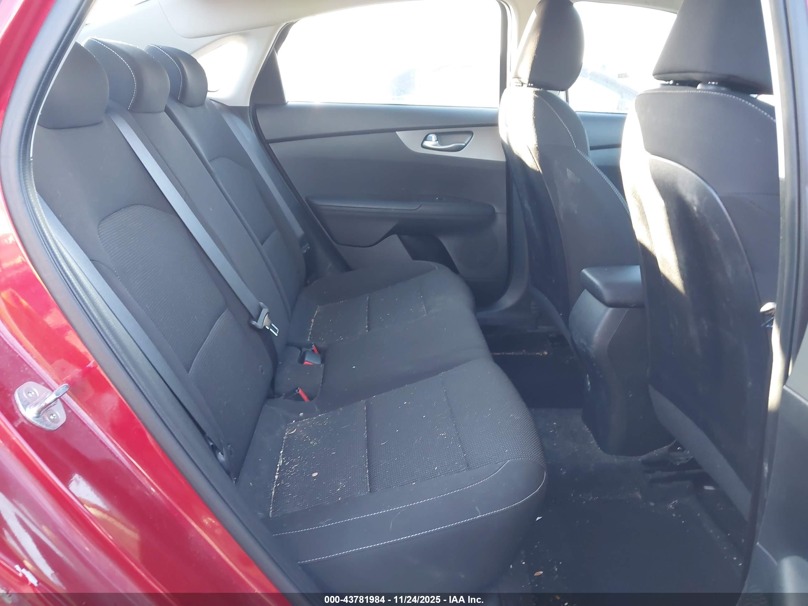 KIA FORTE image 8