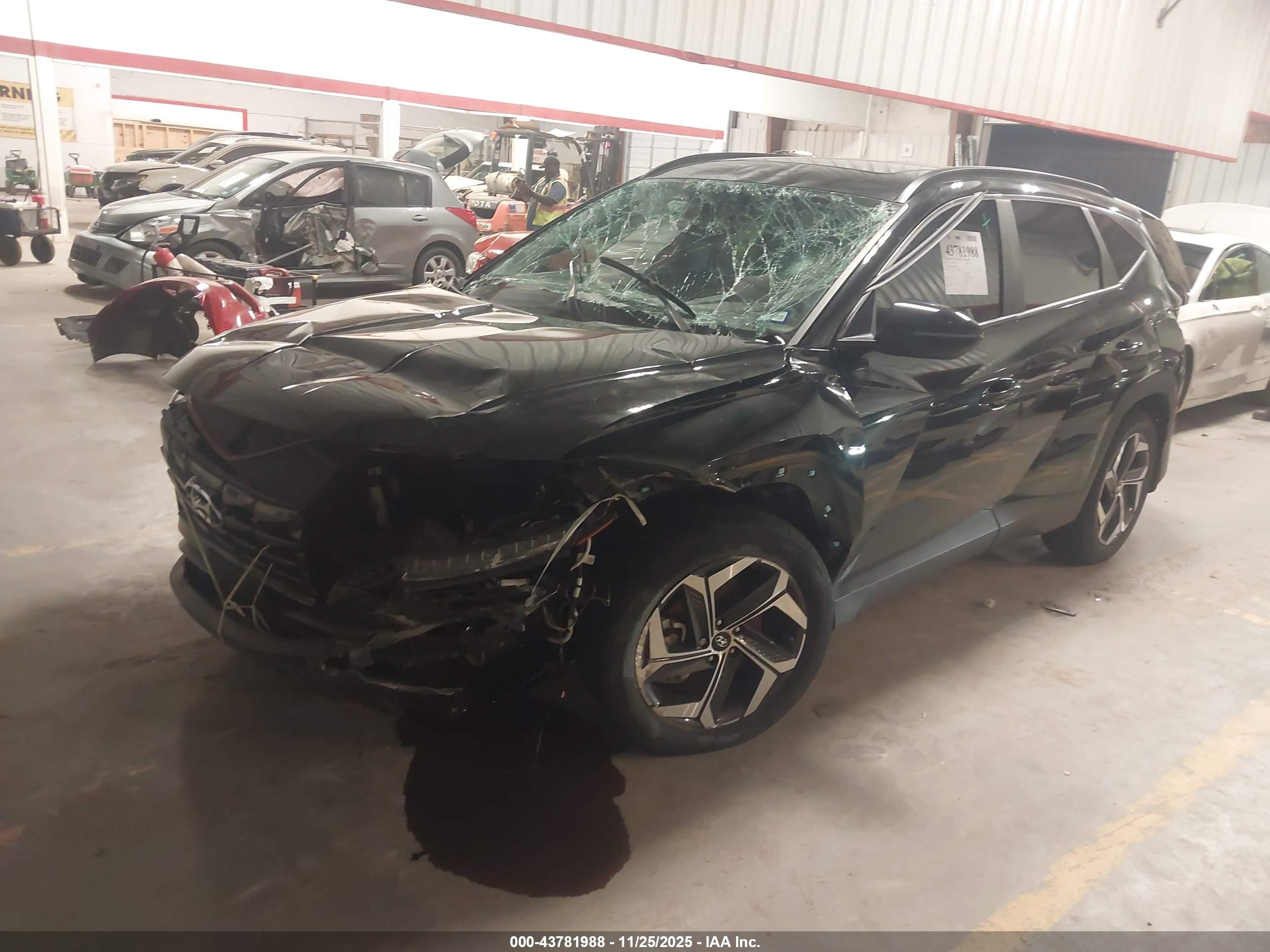 HYUNDAI TUCSON image 2