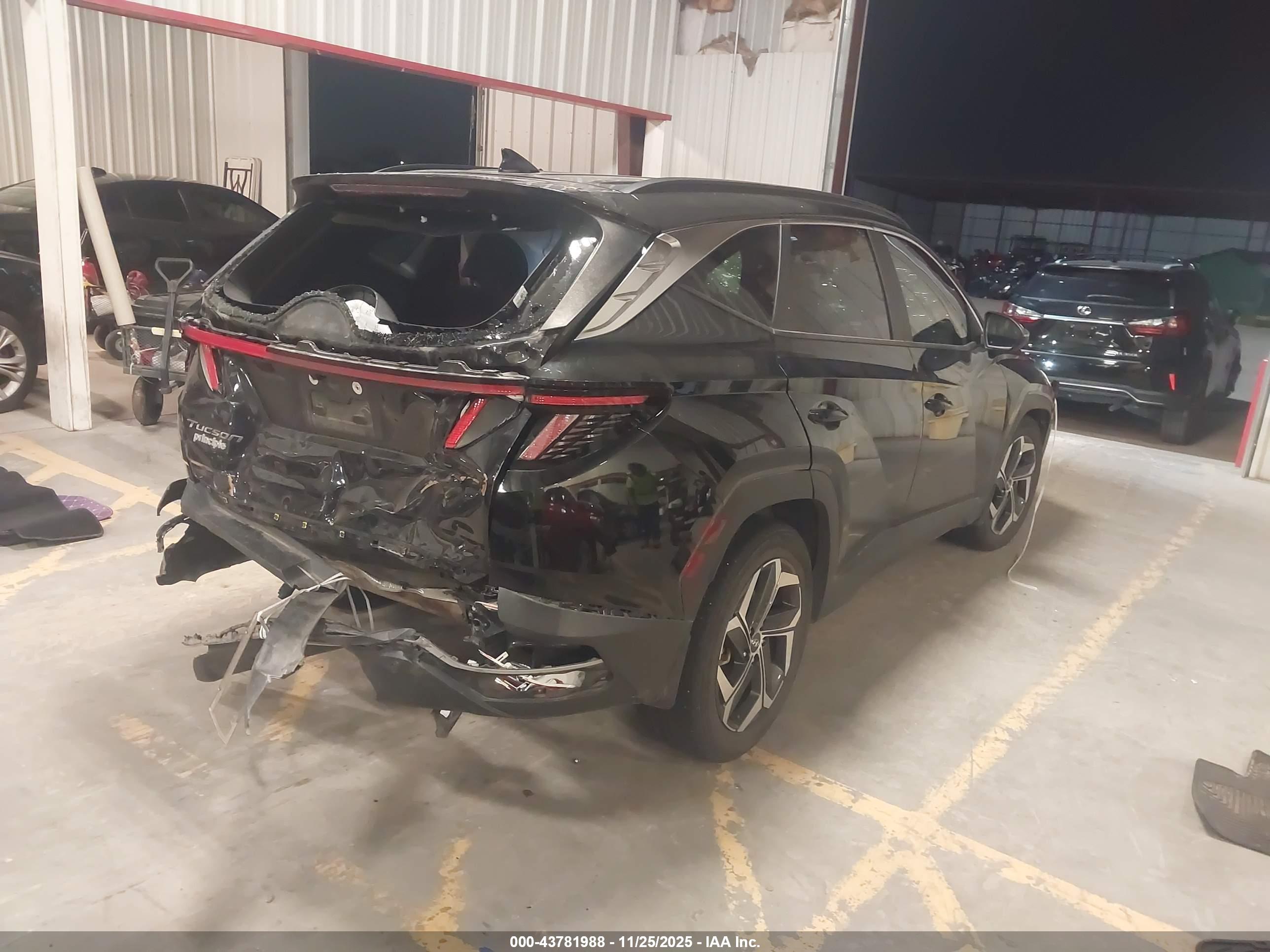 HYUNDAI TUCSON image 4