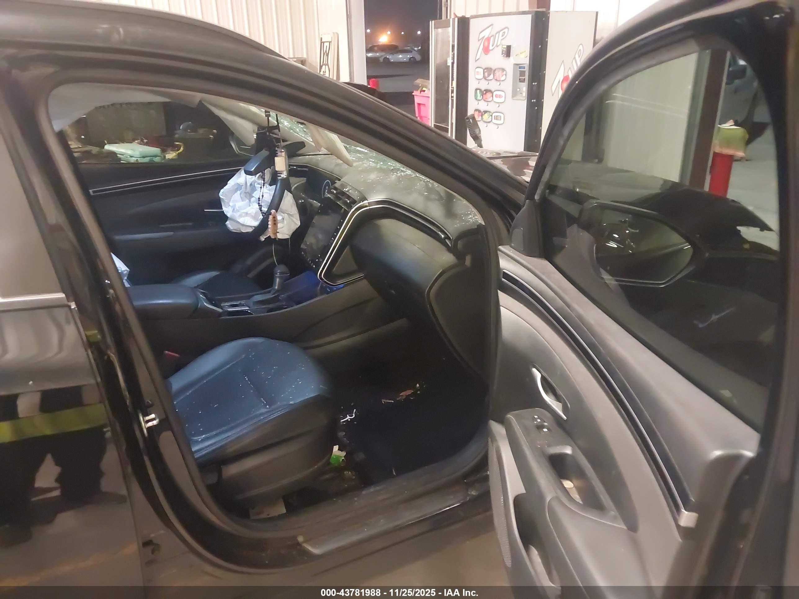 HYUNDAI TUCSON image 5