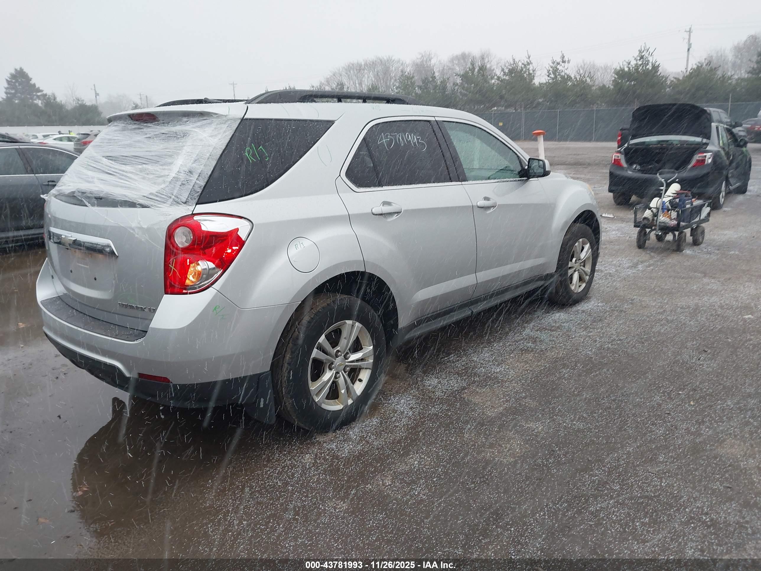 CHEVROLET EQUINOX image 4