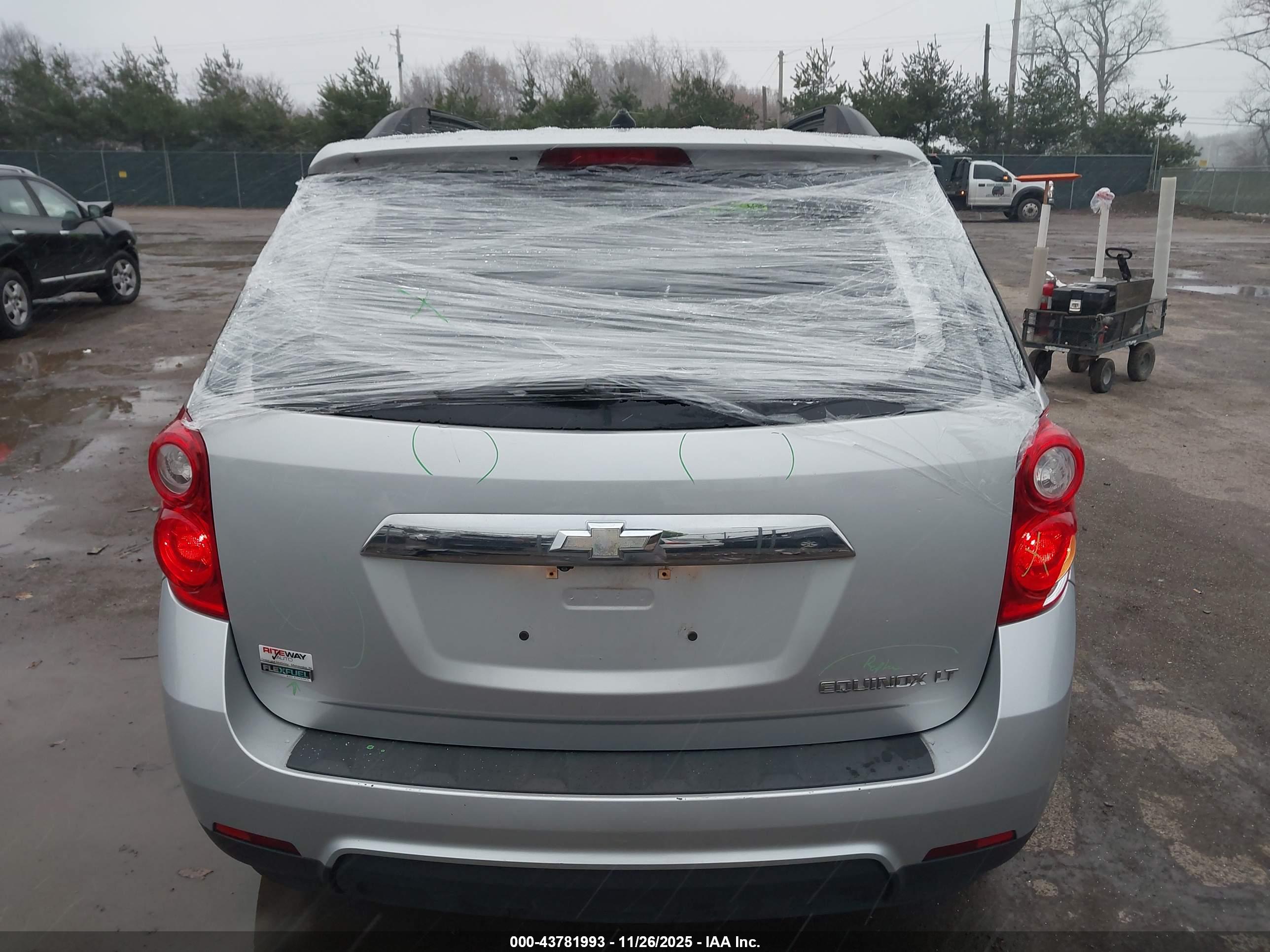 CHEVROLET EQUINOX image 6