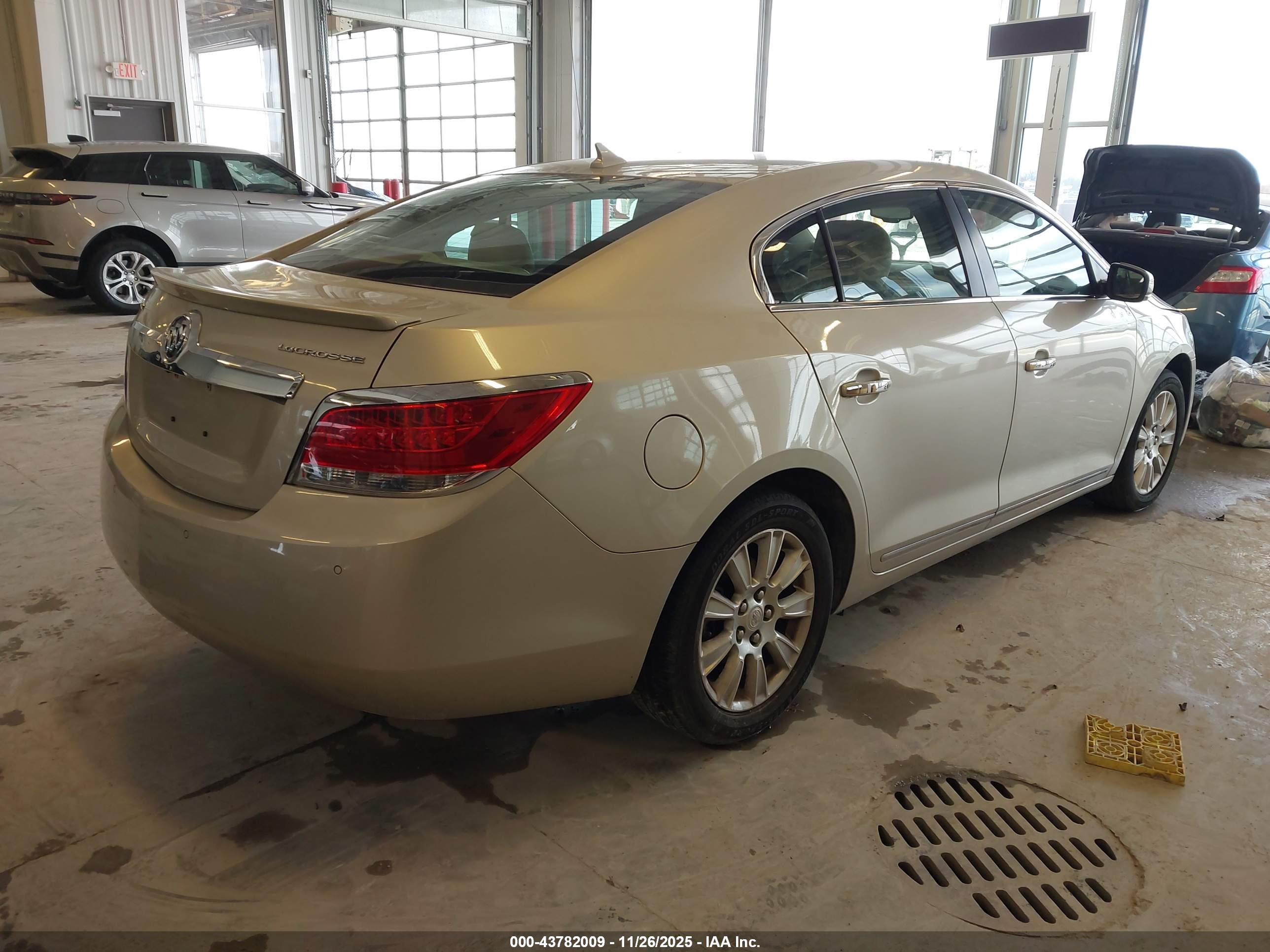 BUICK LACROSSE image 4