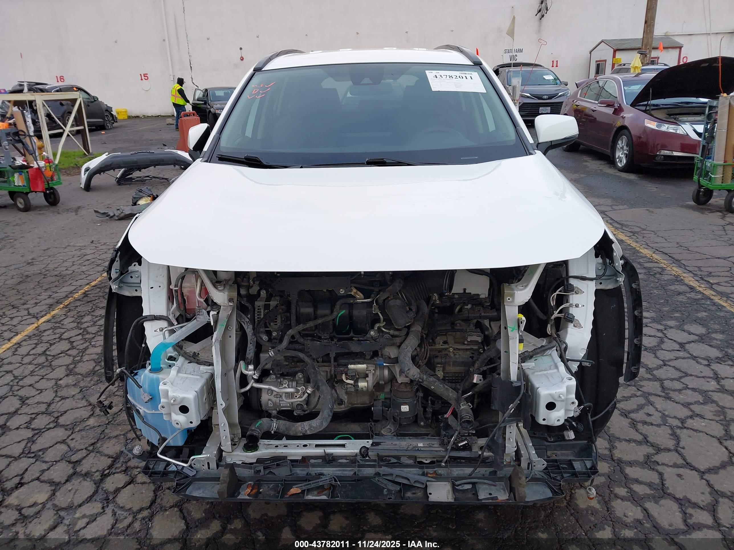 TOYOTA RAV4 image 6