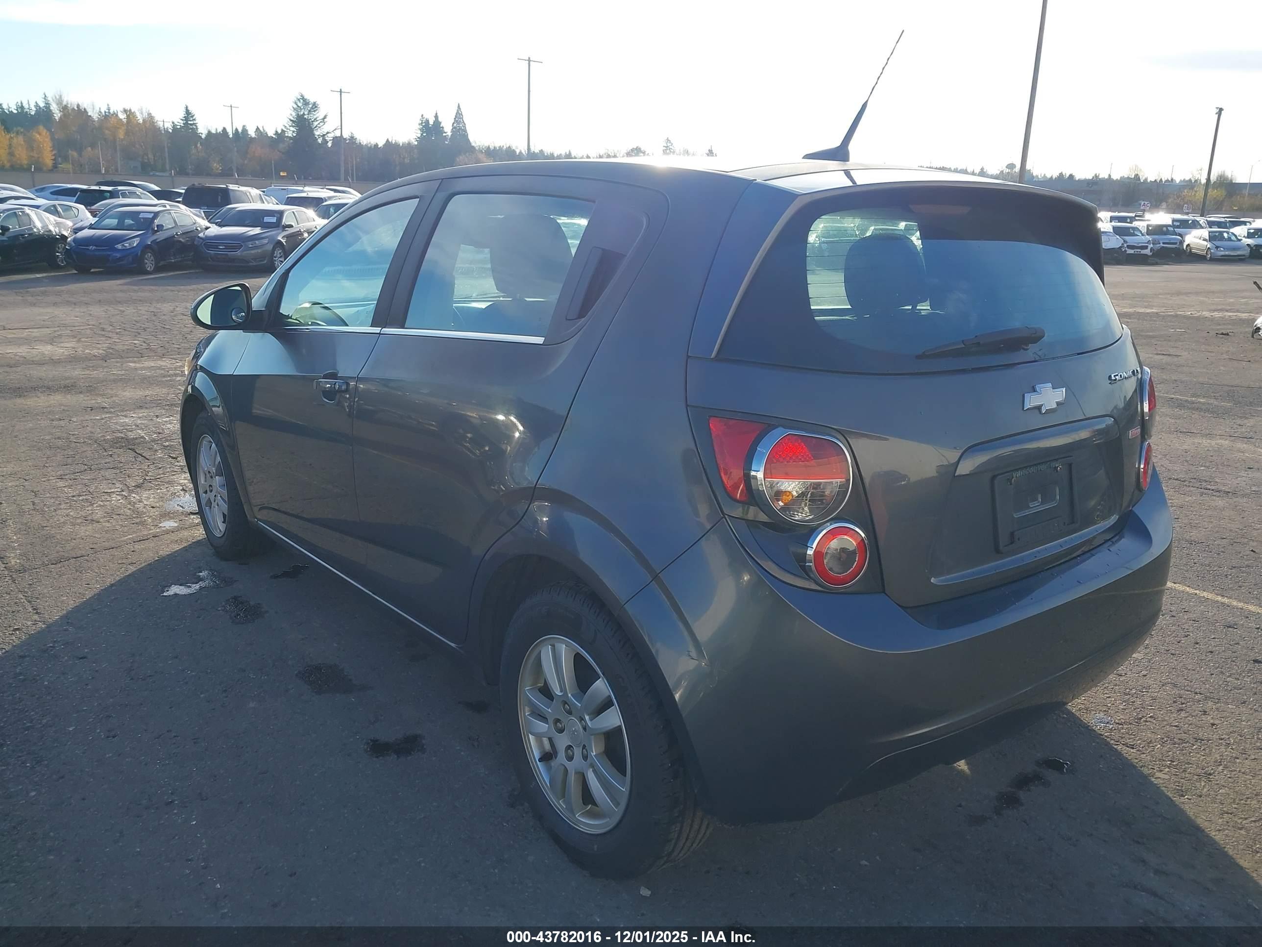 CHEVROLET SONIC image 3