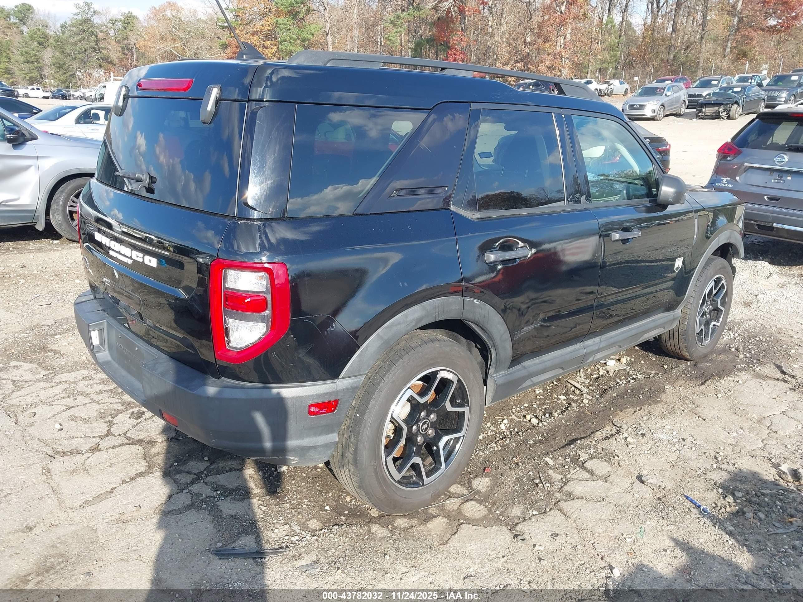 FORD BRONCO image 4