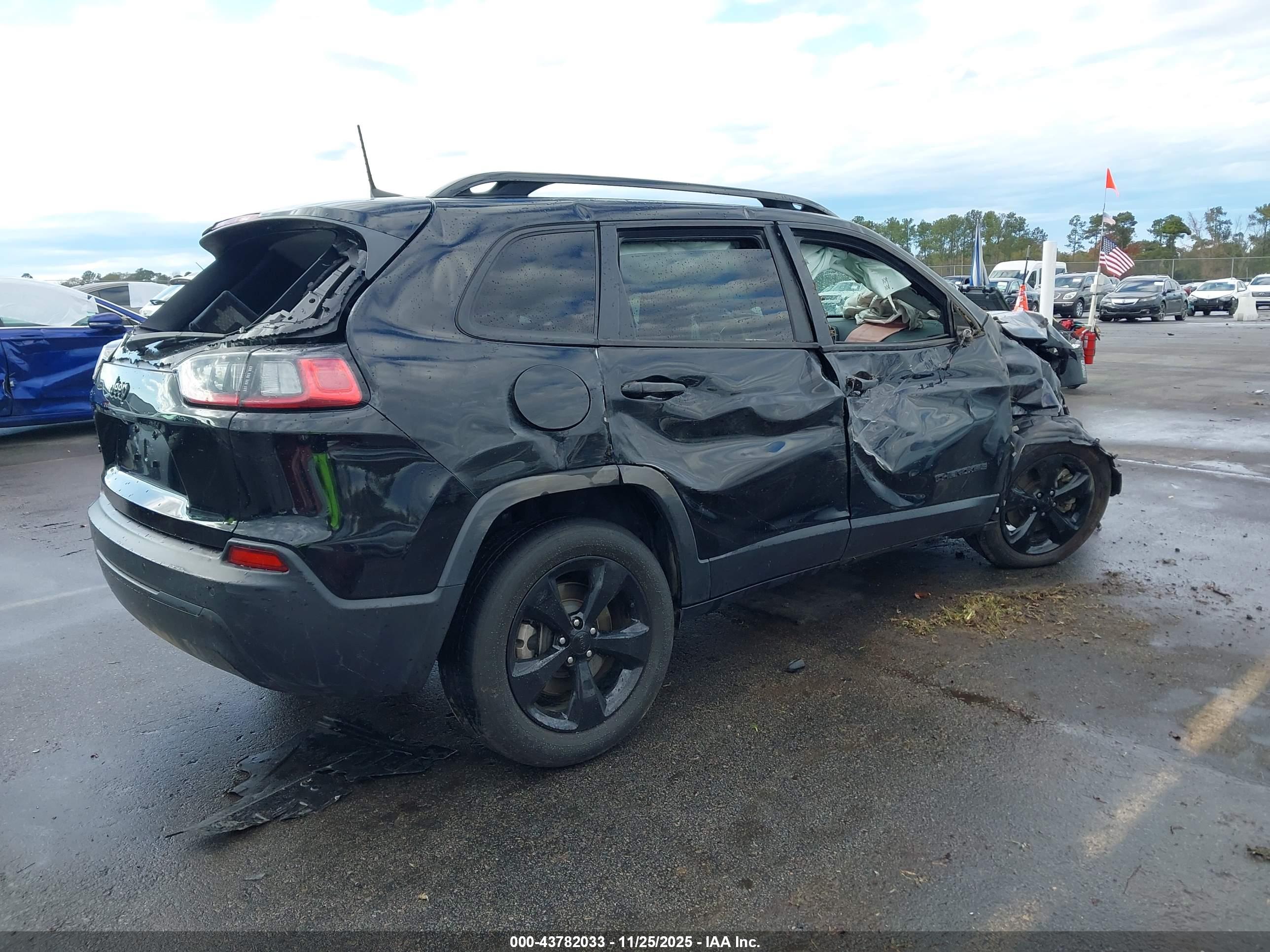 JEEP CHEROKEE image 4