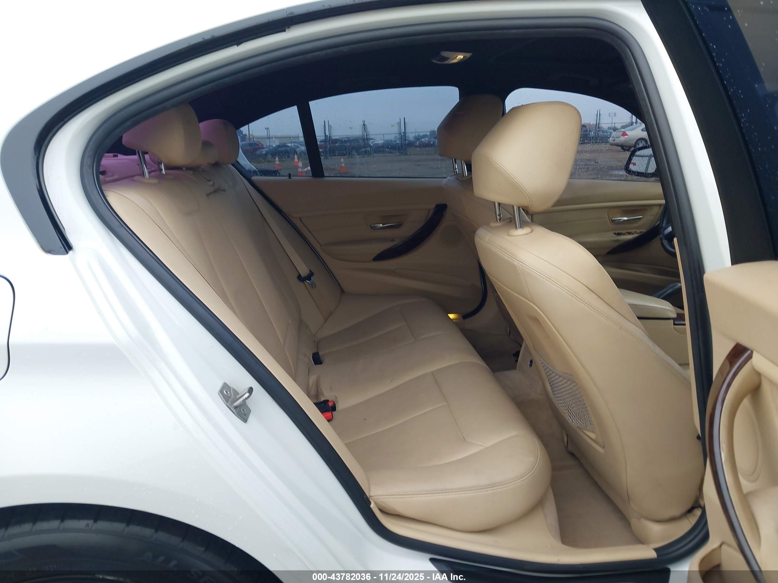 BMW 328I image 8