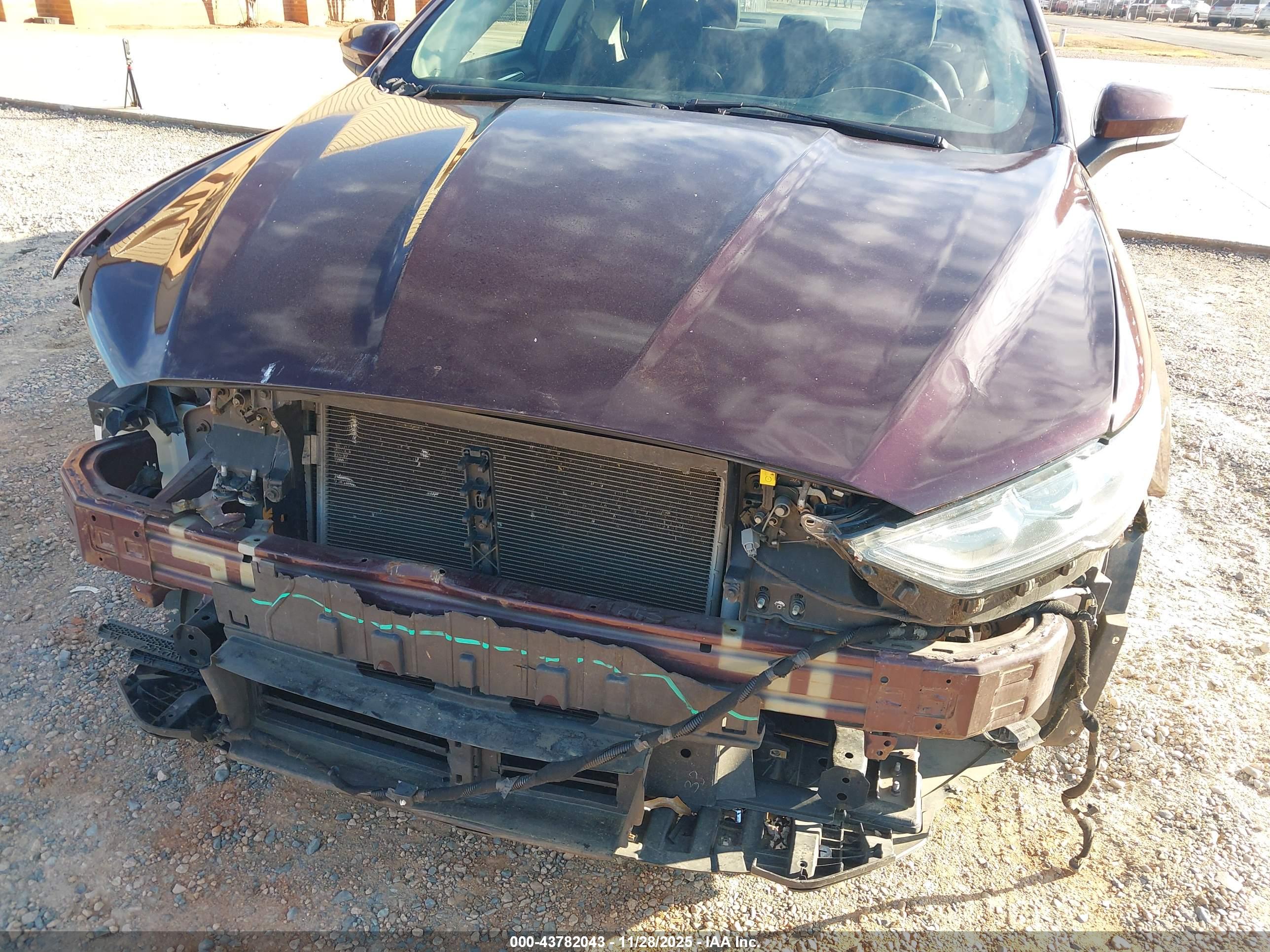 FORD FUSION image 6