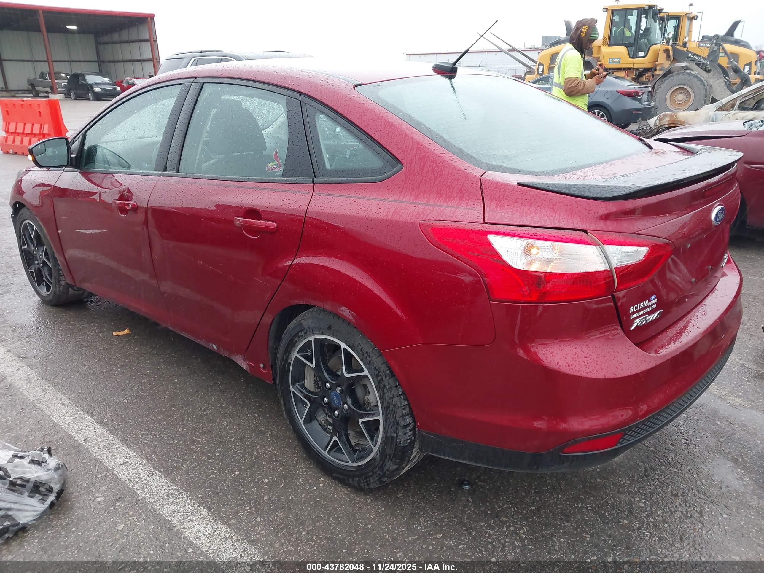FORD FOCUS image 3