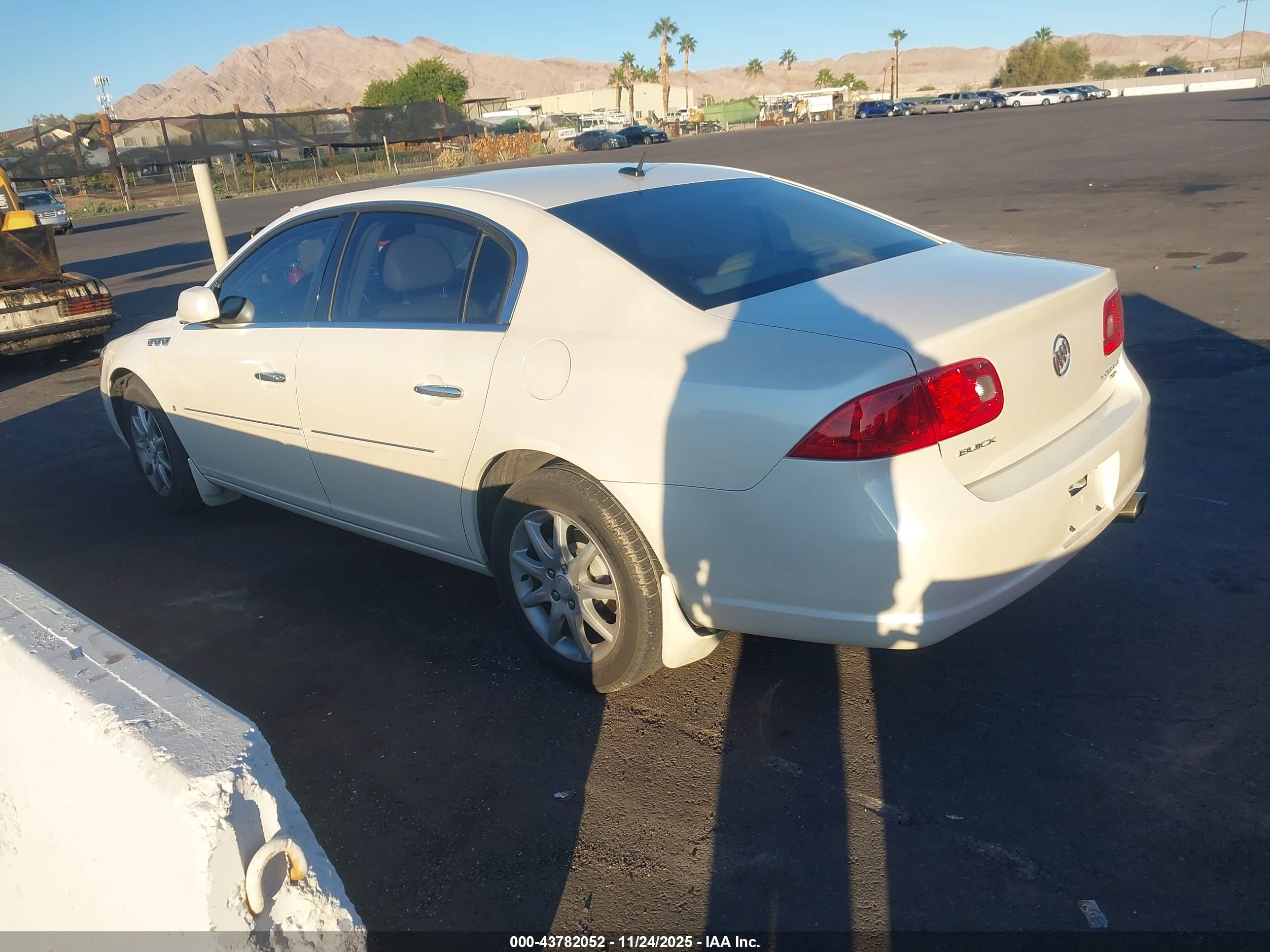 BUICK LUCERNE image 3
