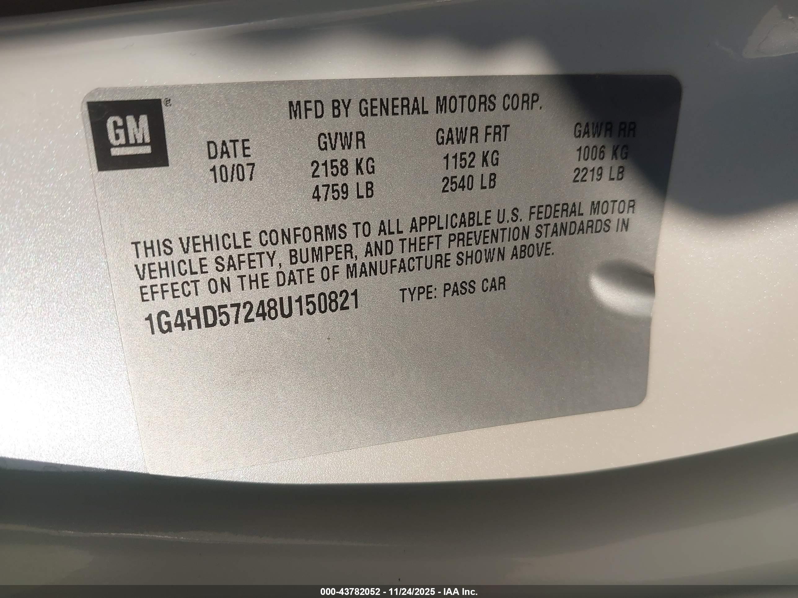 BUICK LUCERNE image 9