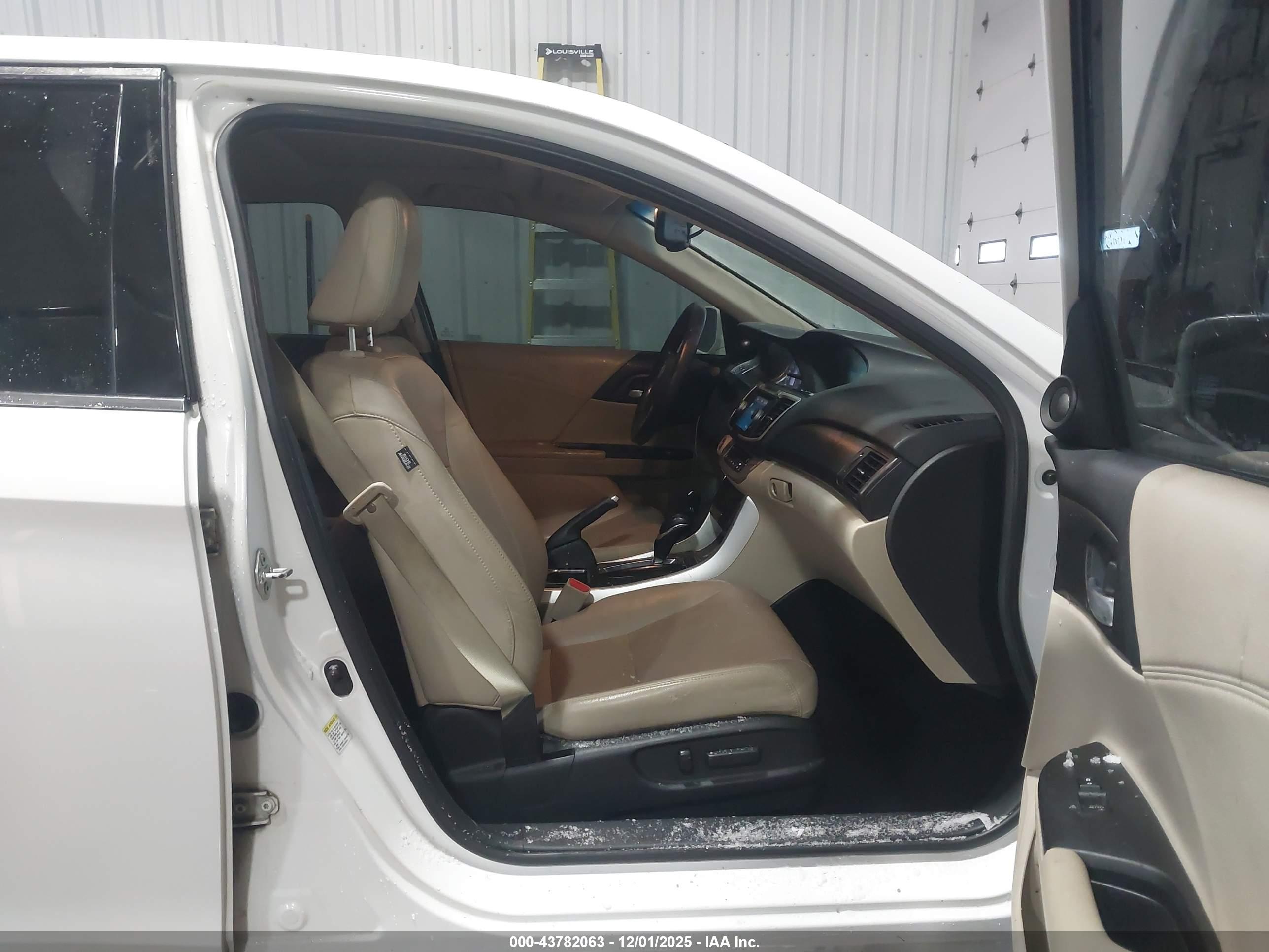 HONDA ACCORD image 5