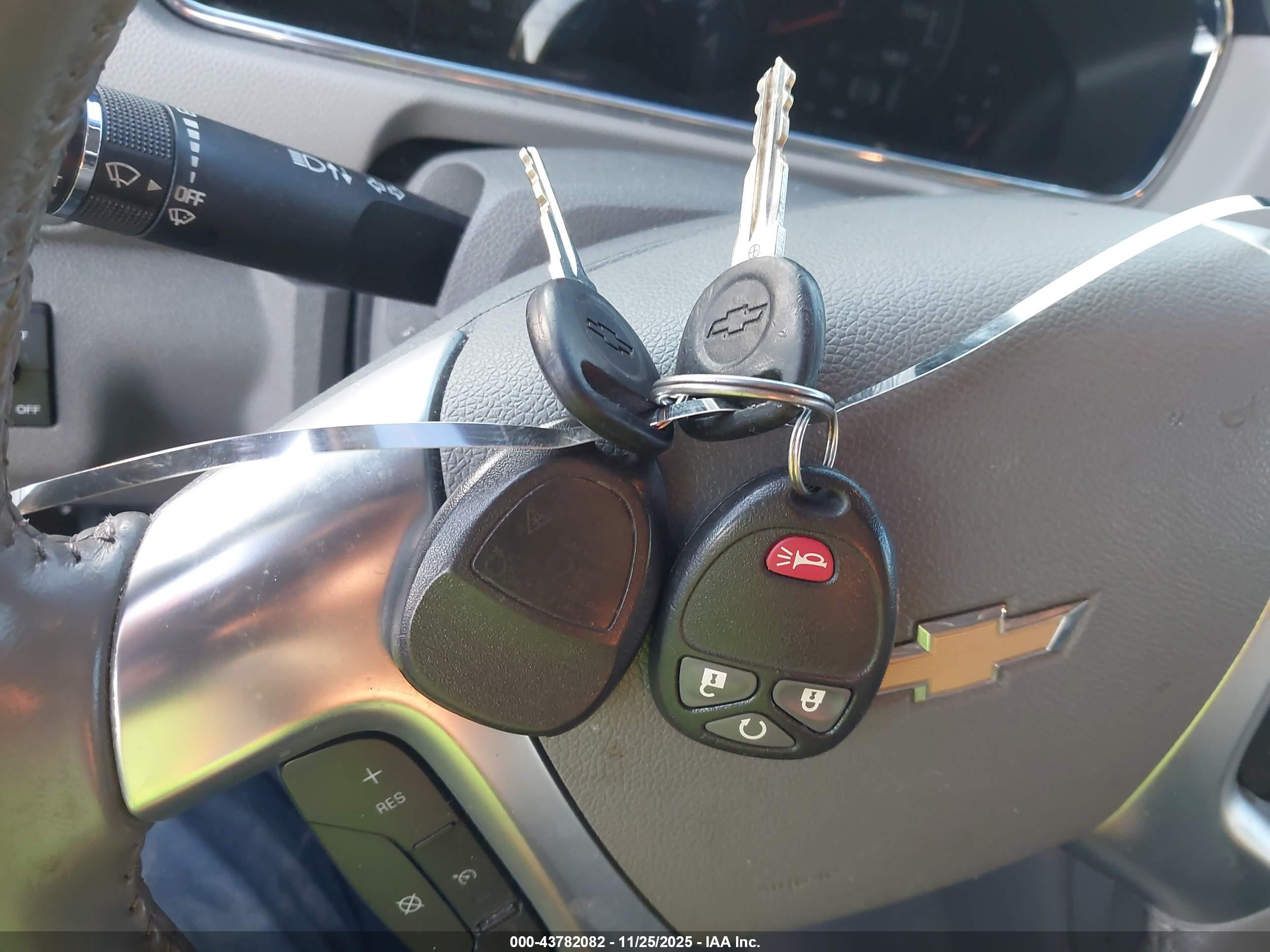 CHEVROLET TRAVERSE image 11