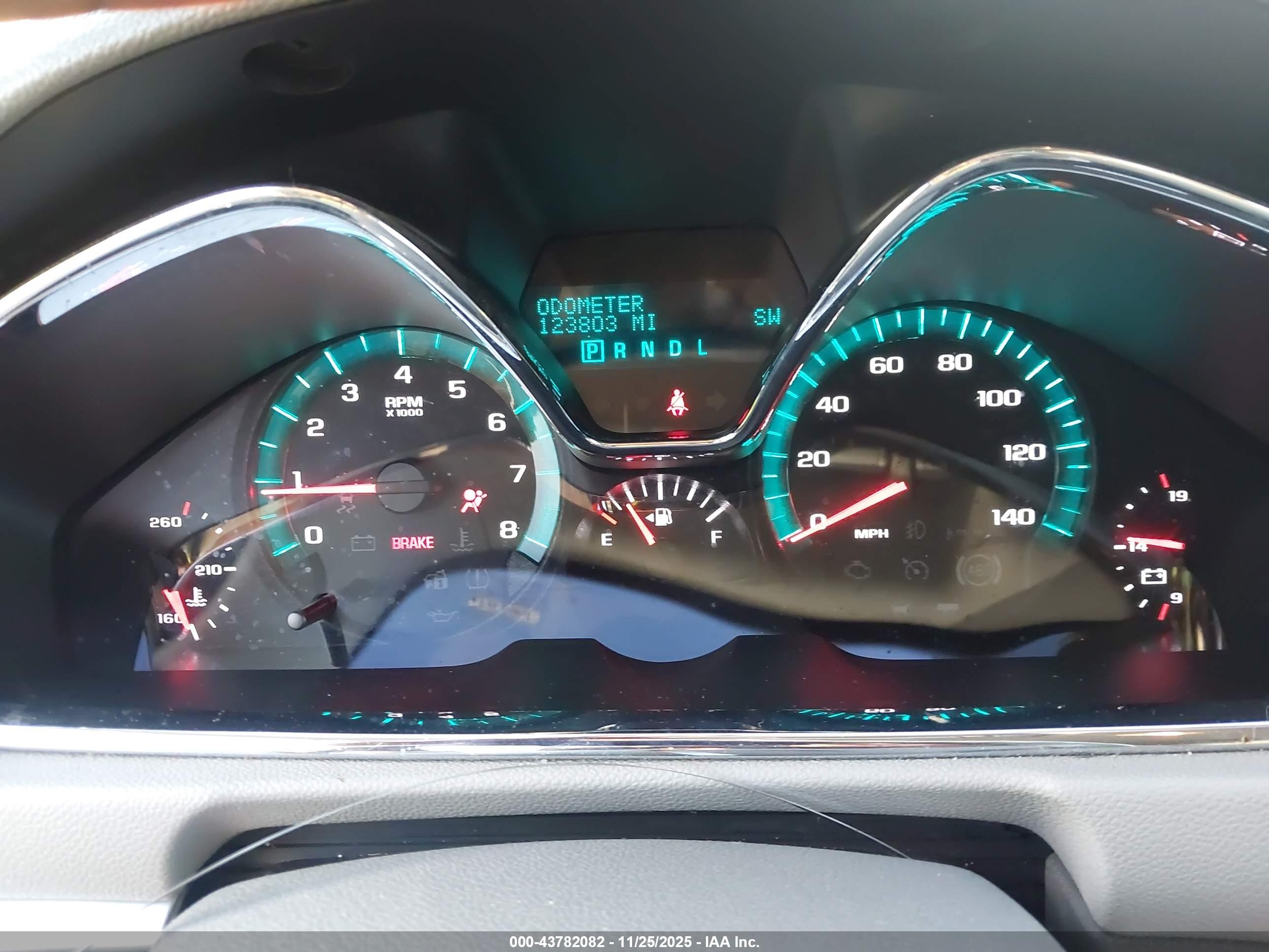 CHEVROLET TRAVERSE image 7
