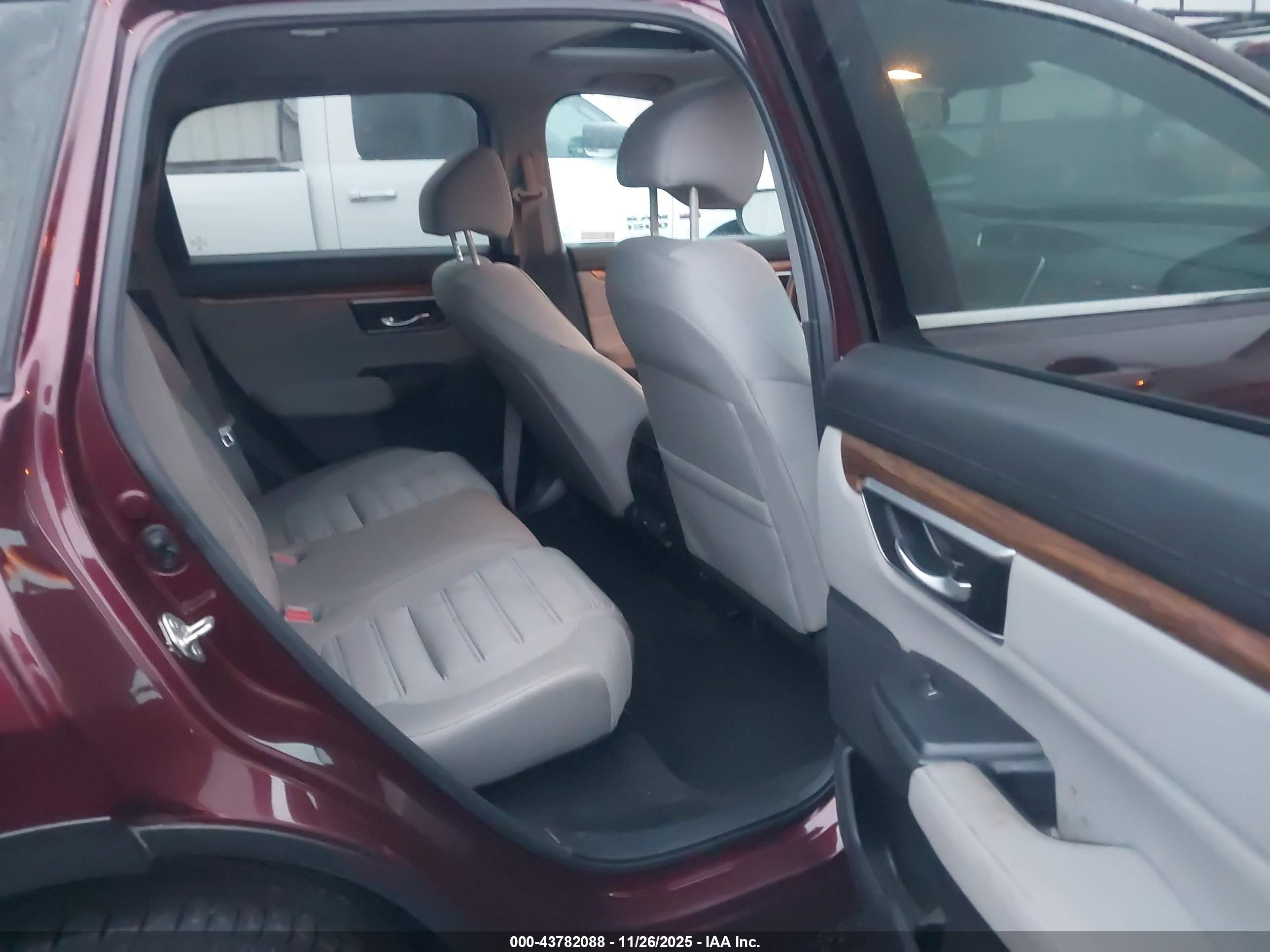 HONDA CR-V image 8