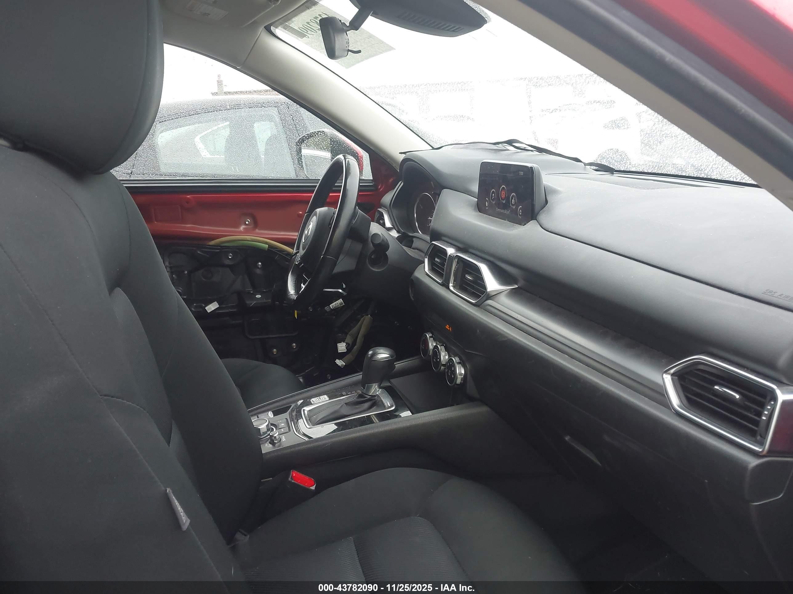 MAZDA CX-5 image 5