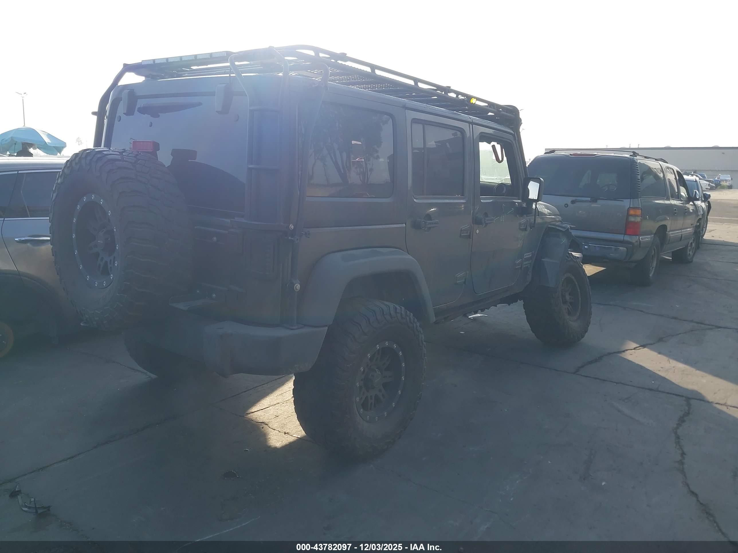 JEEP WRANGLER image 4
