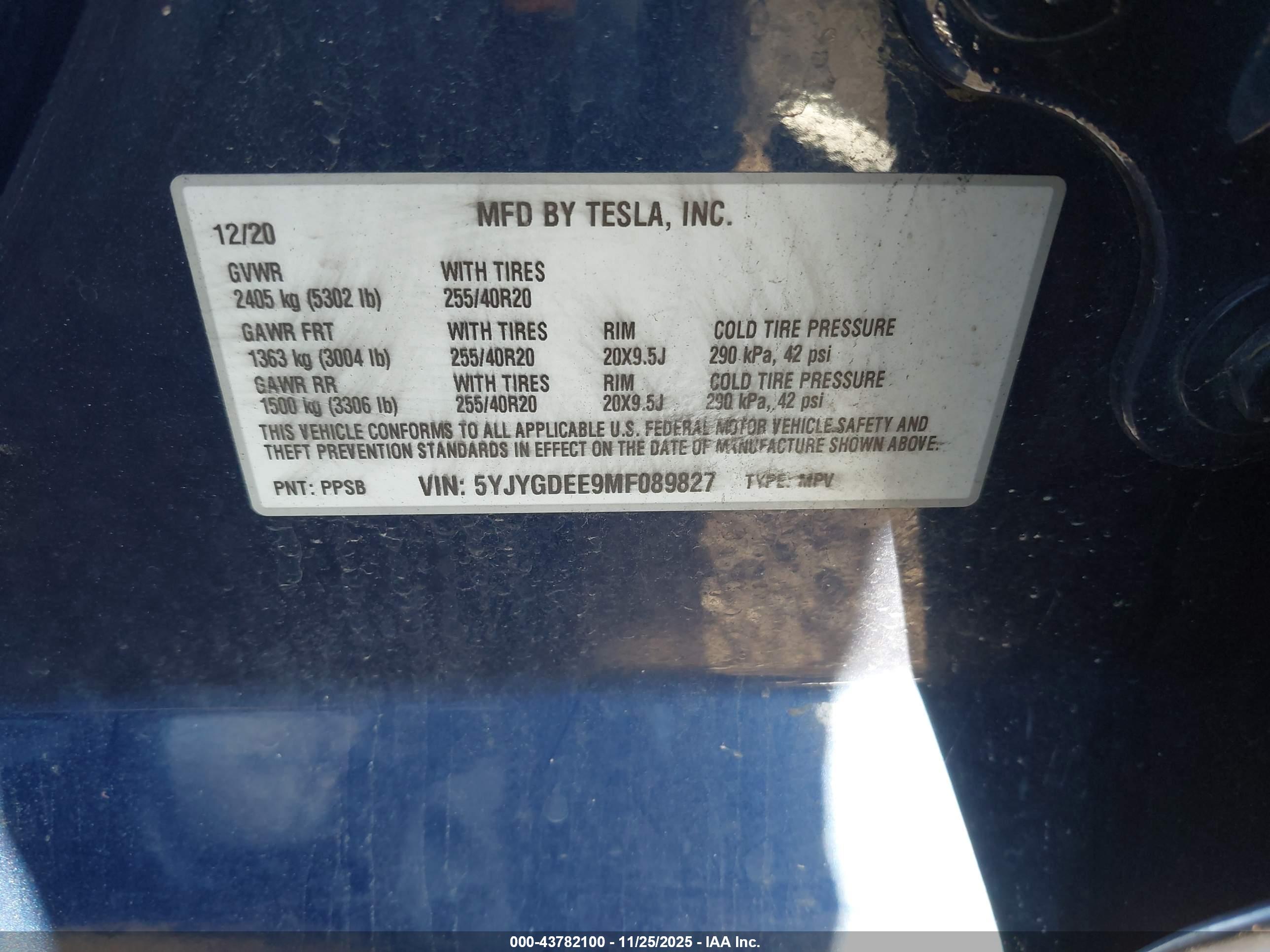 TESLA MODEL image 9