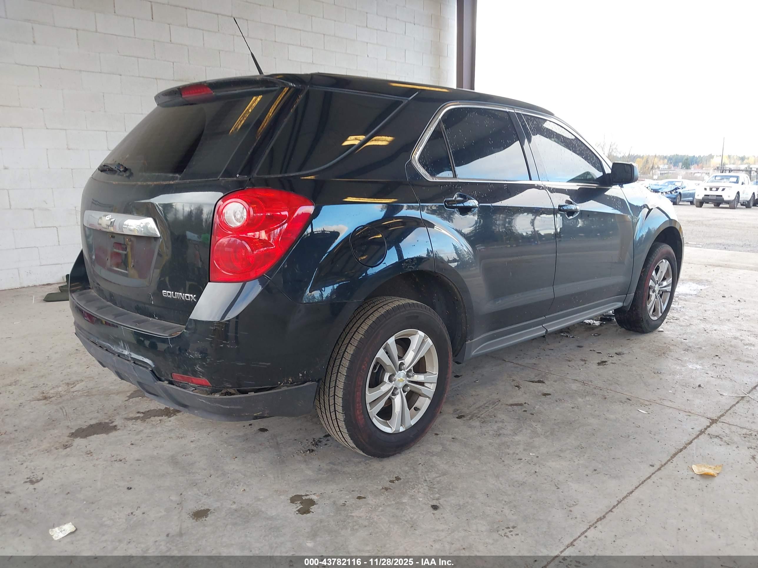 CHEVROLET EQUINOX image 4