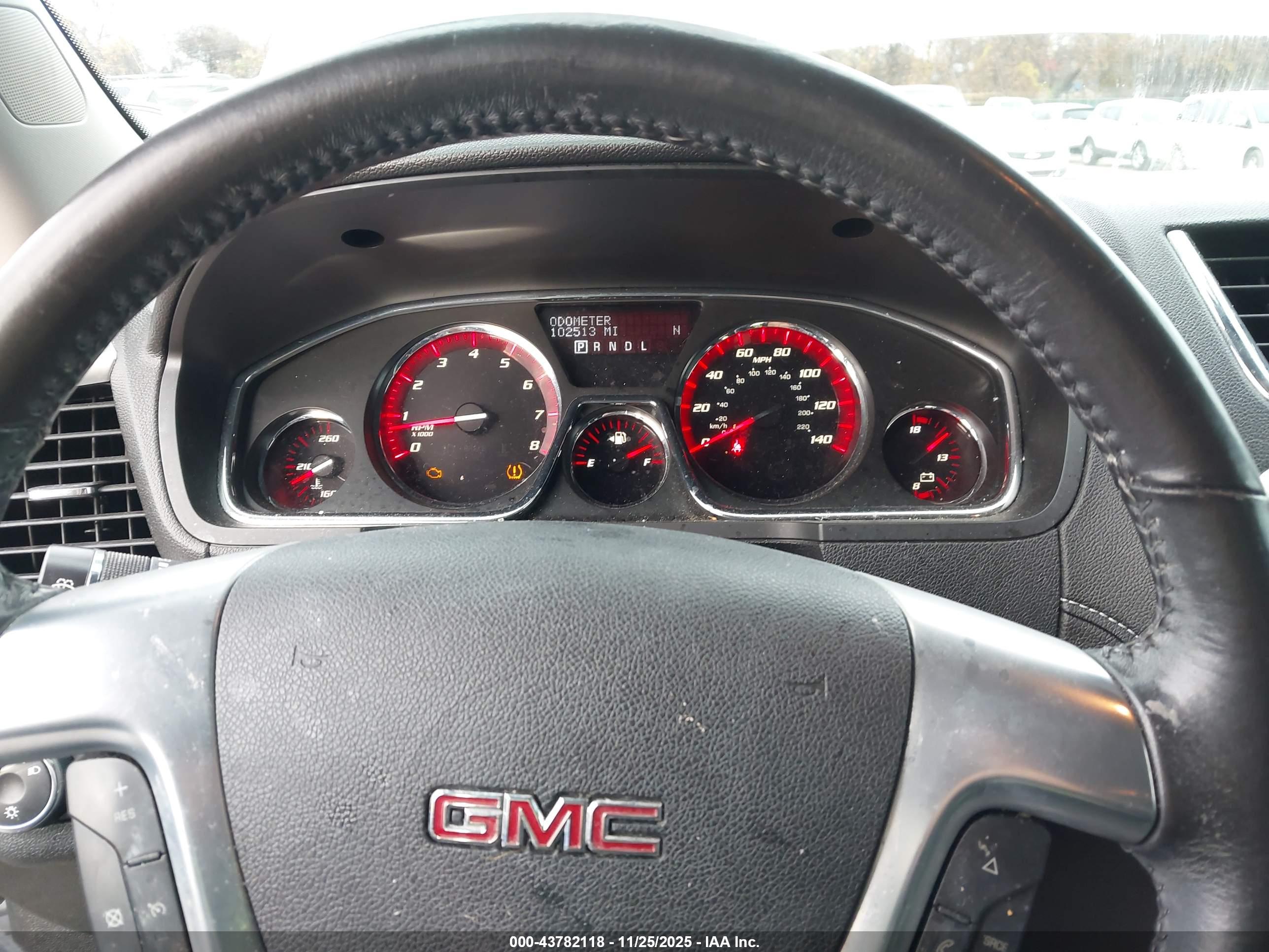 GMC ACADIA image 7