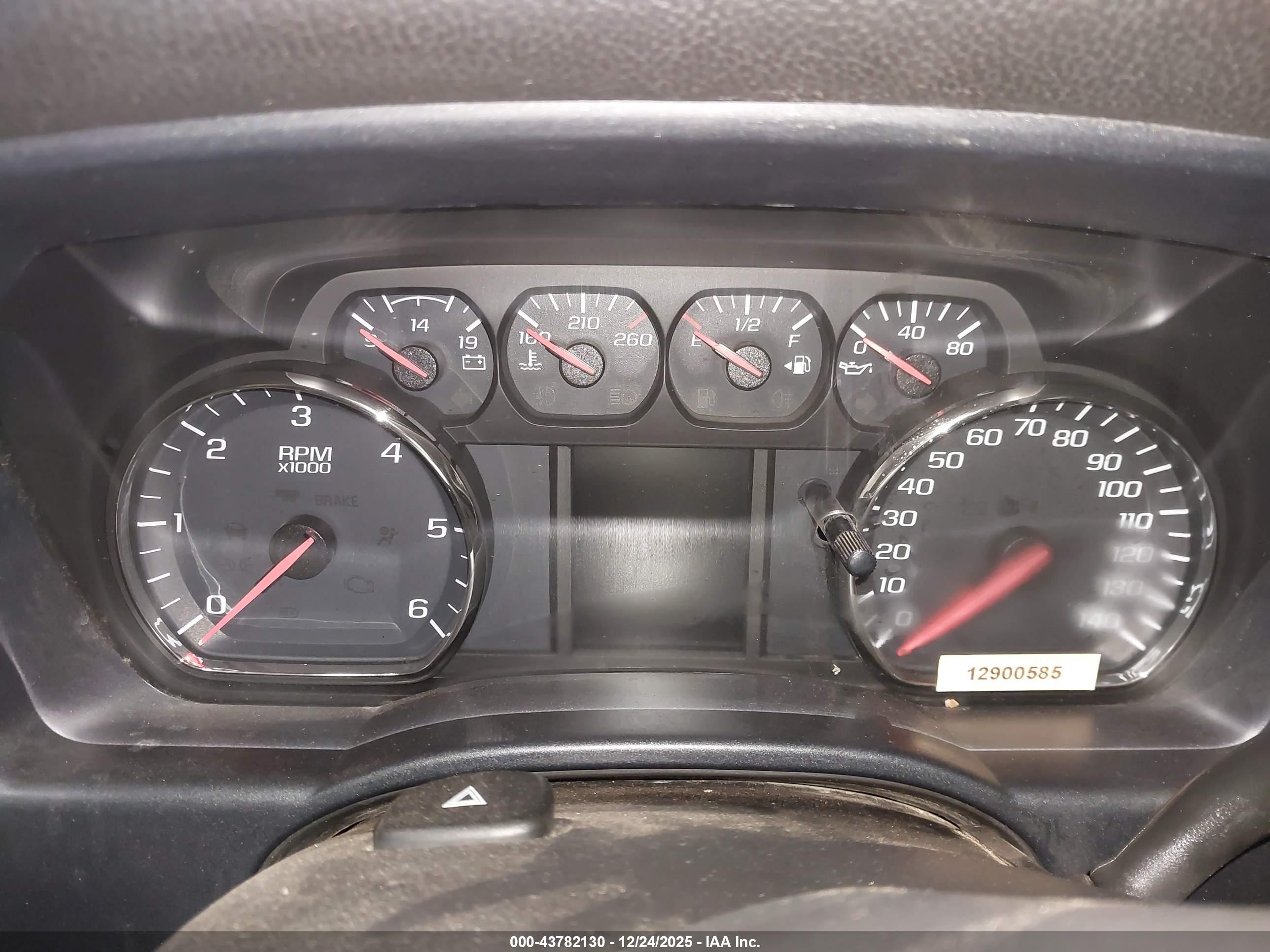 CHEVROLET SILVERADO image 7