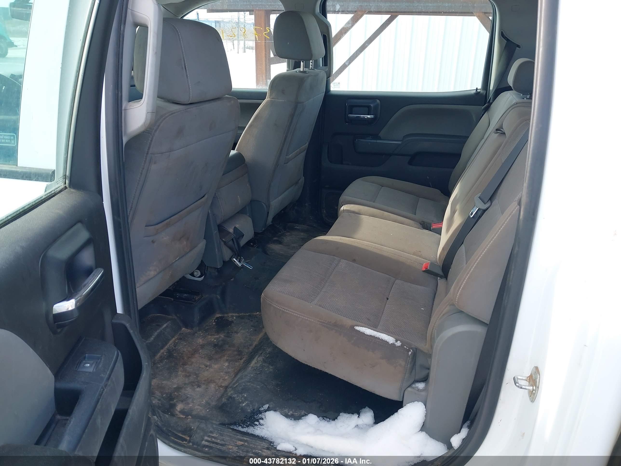 CHEVROLET SILVERADO image 8